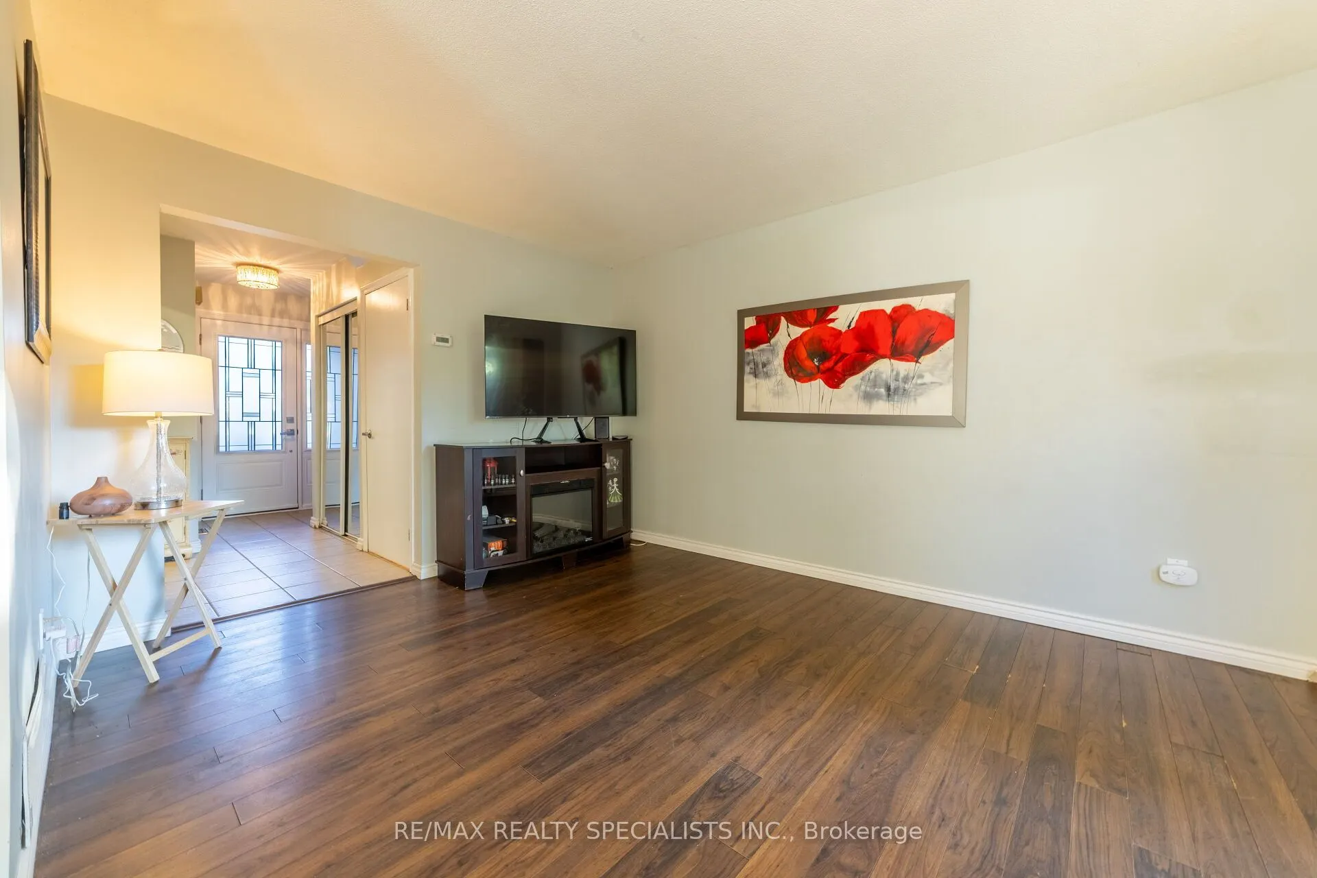 60 Karen Court N