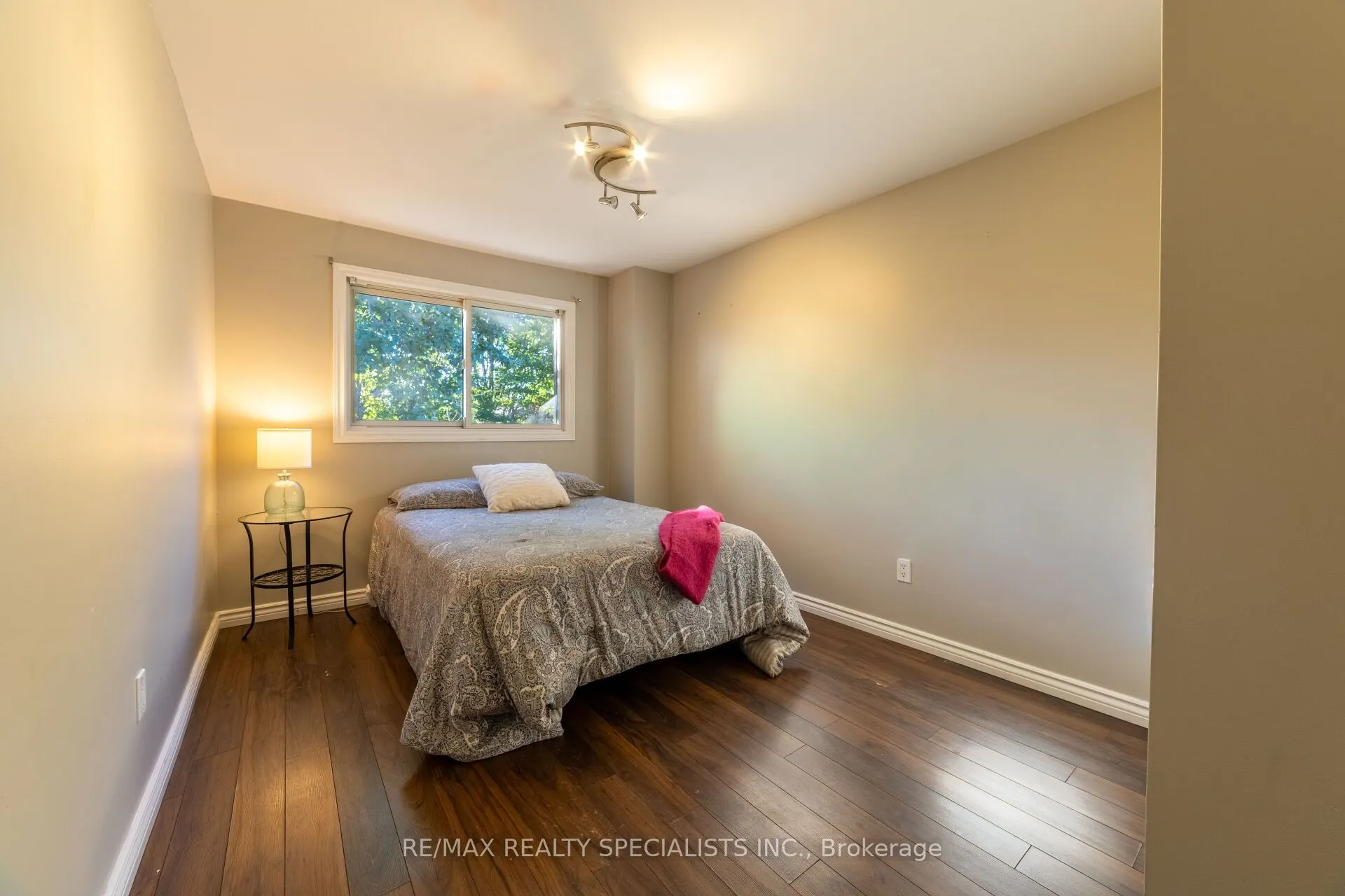 60 Karen Court N
