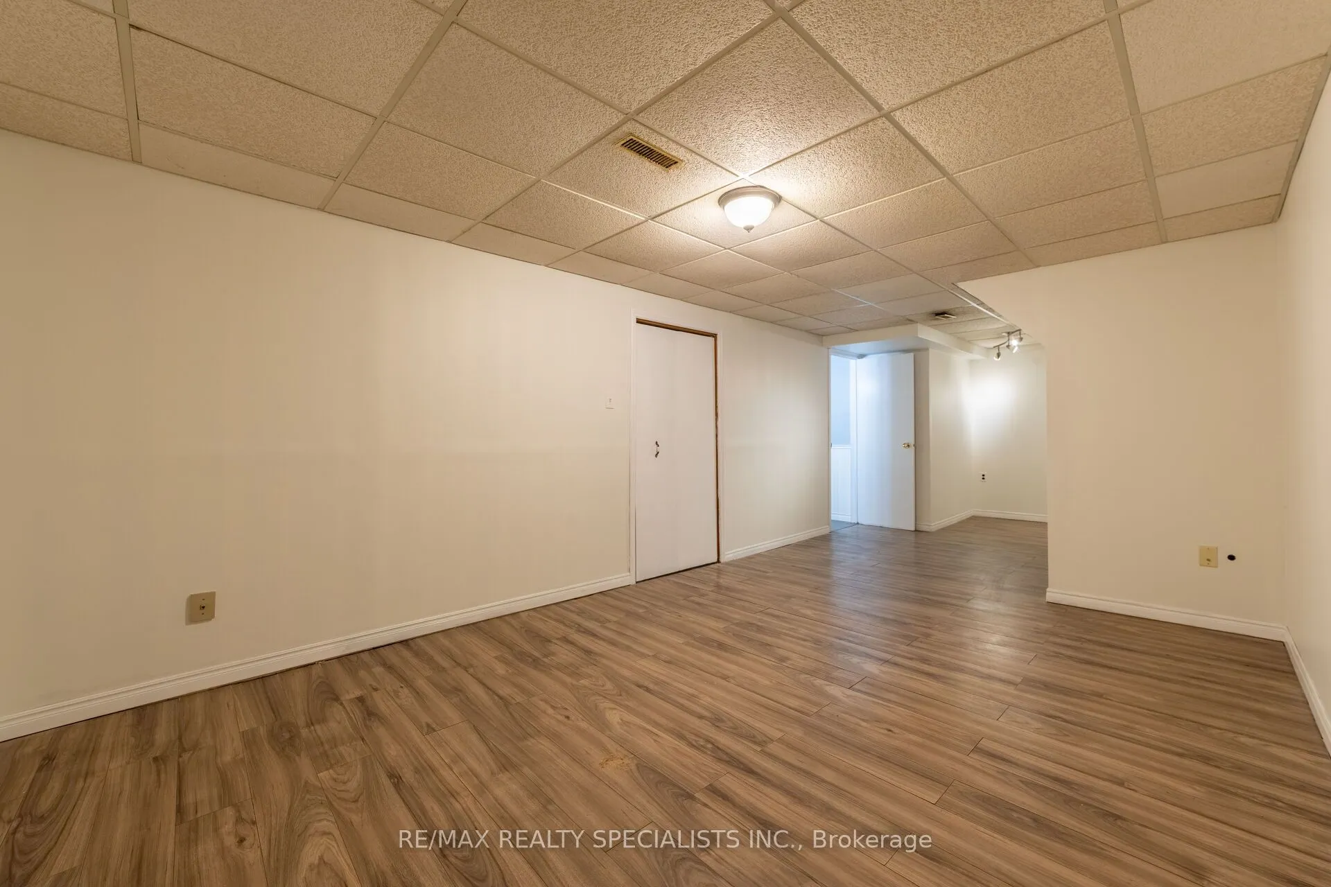 60 Karen Court N