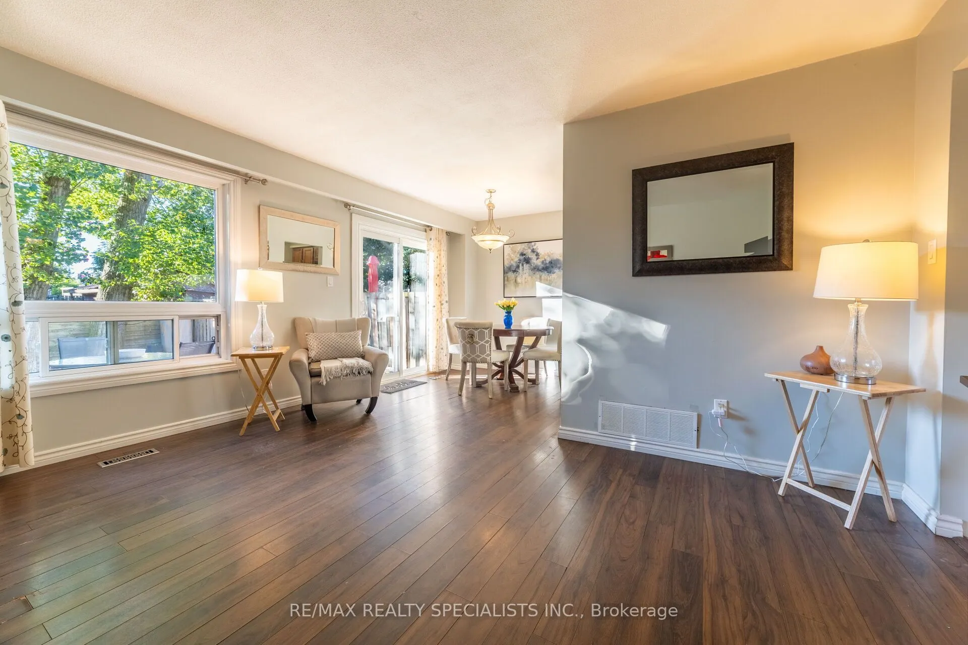 60 Karen Court N