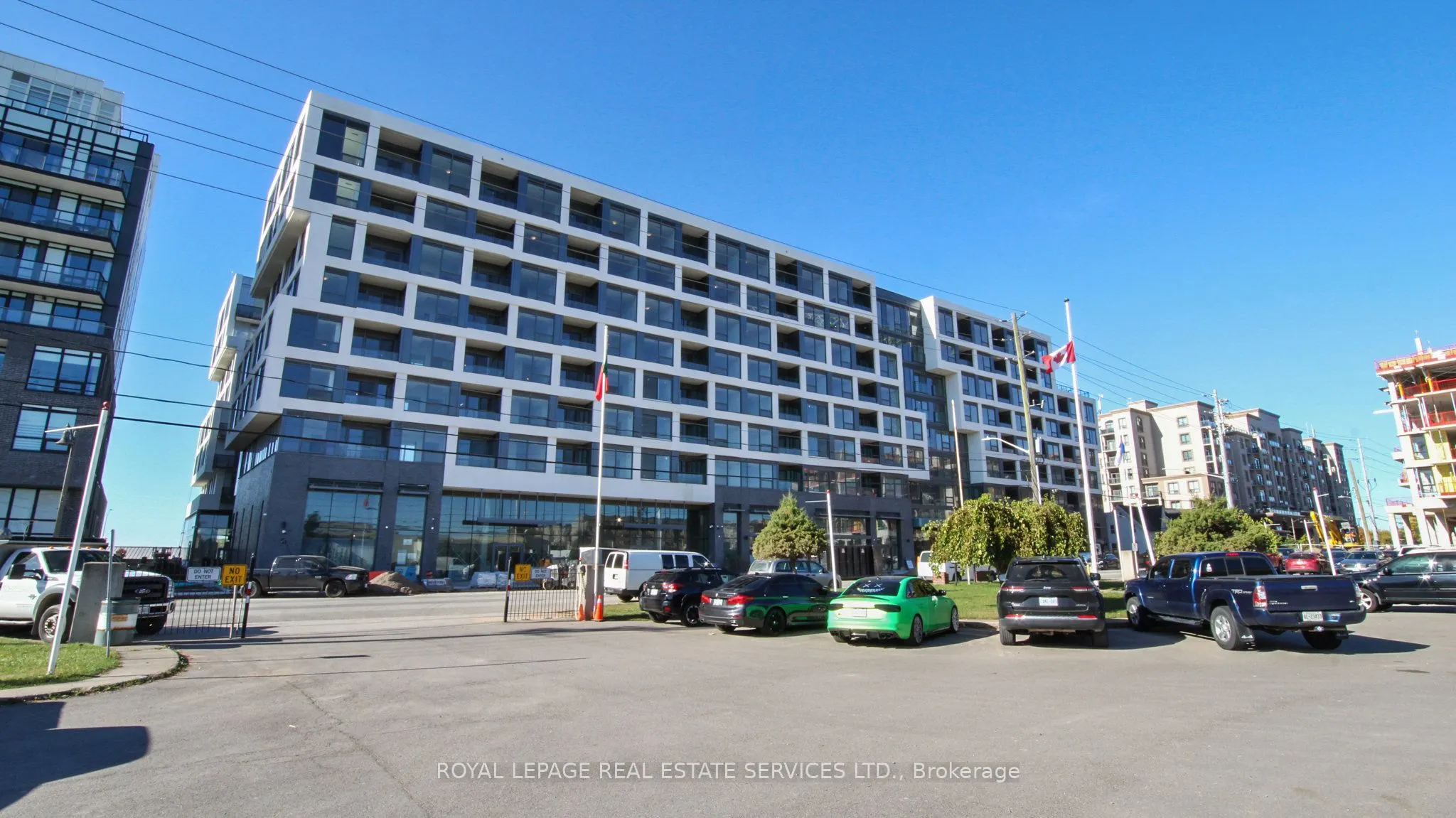 2450 Old Bronte Road, #202