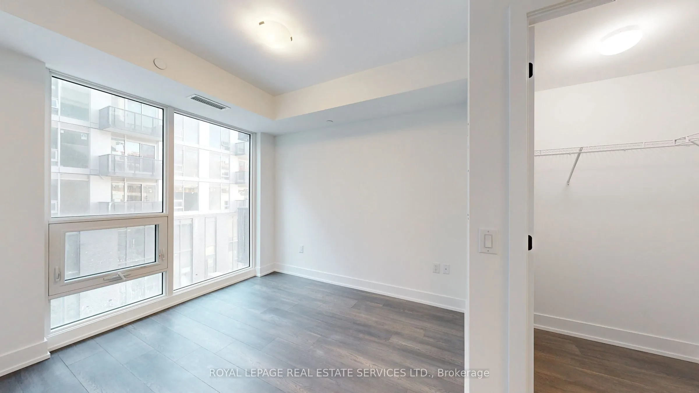 2450 Old Bronte Road, #202