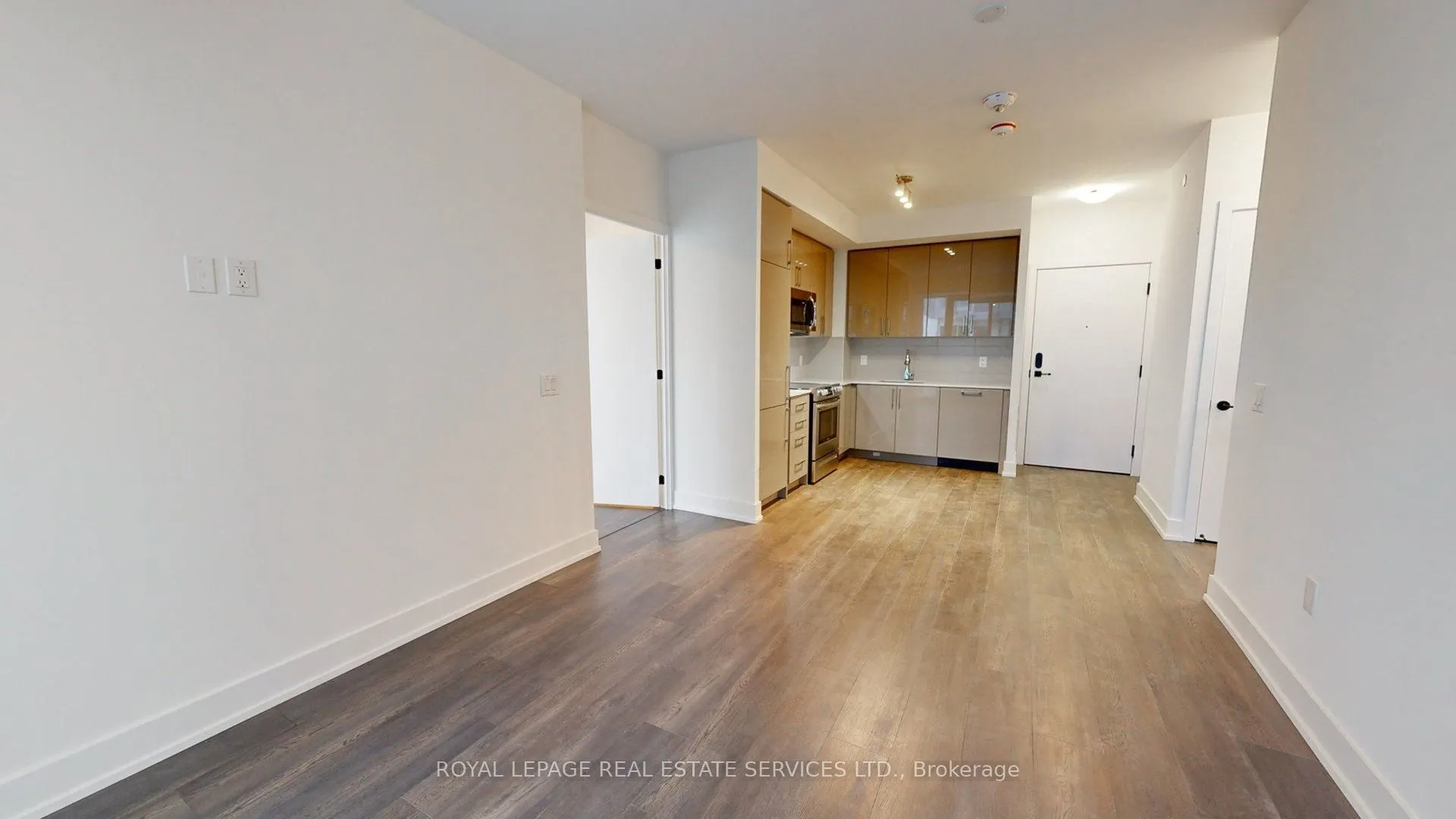 2450 Old Bronte Road, #202