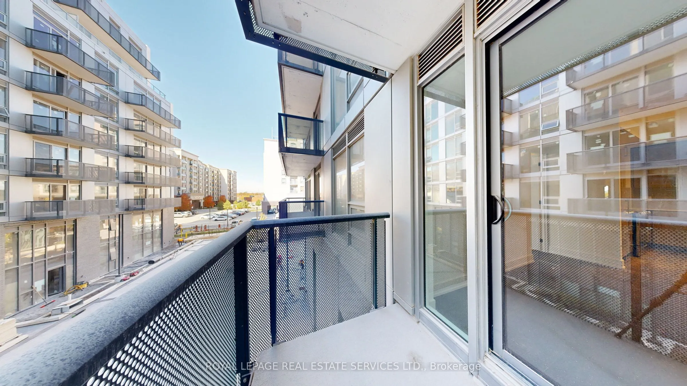 2450 Old Bronte Road, #202