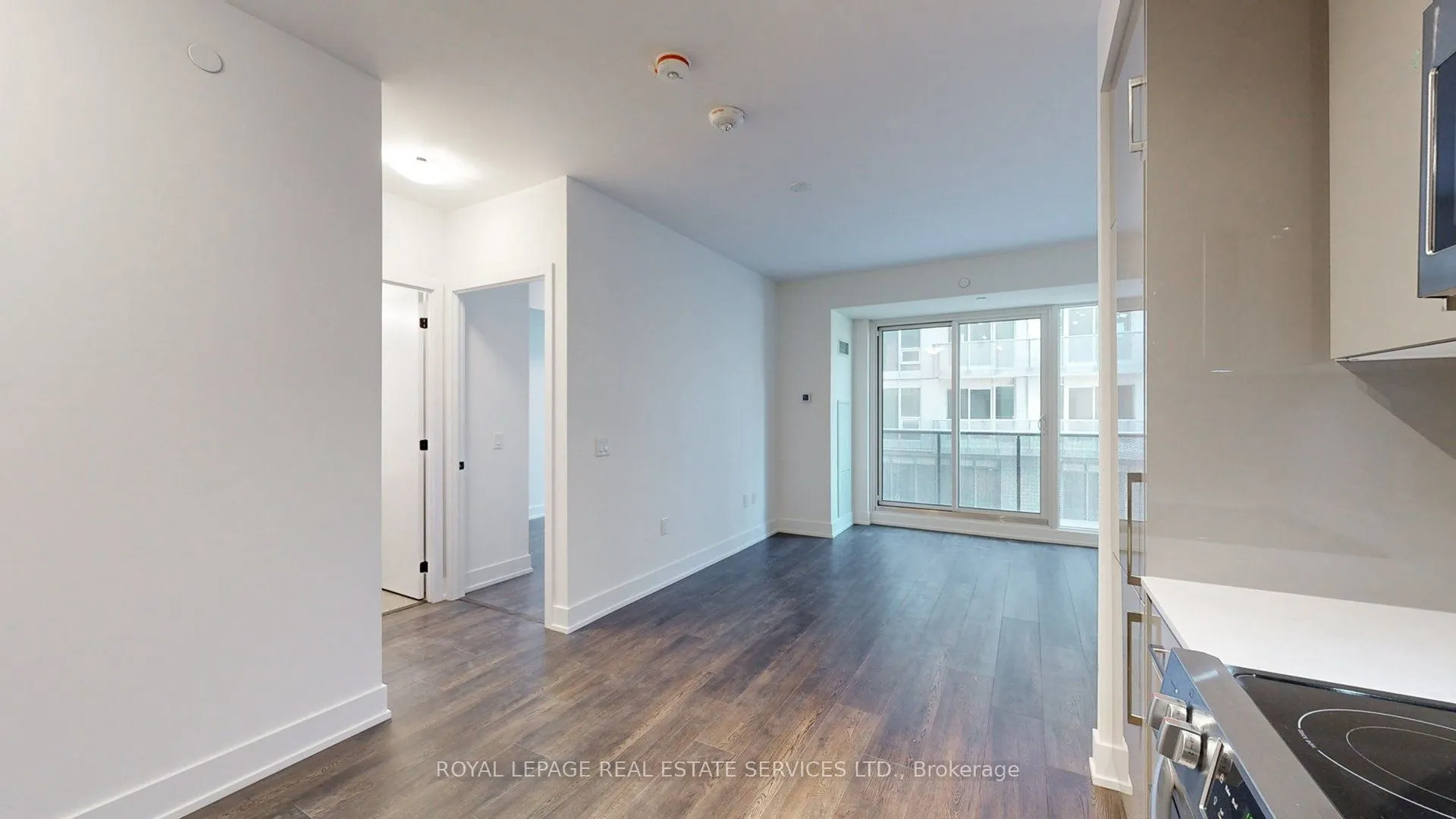 2450 Old Bronte Road, #202
