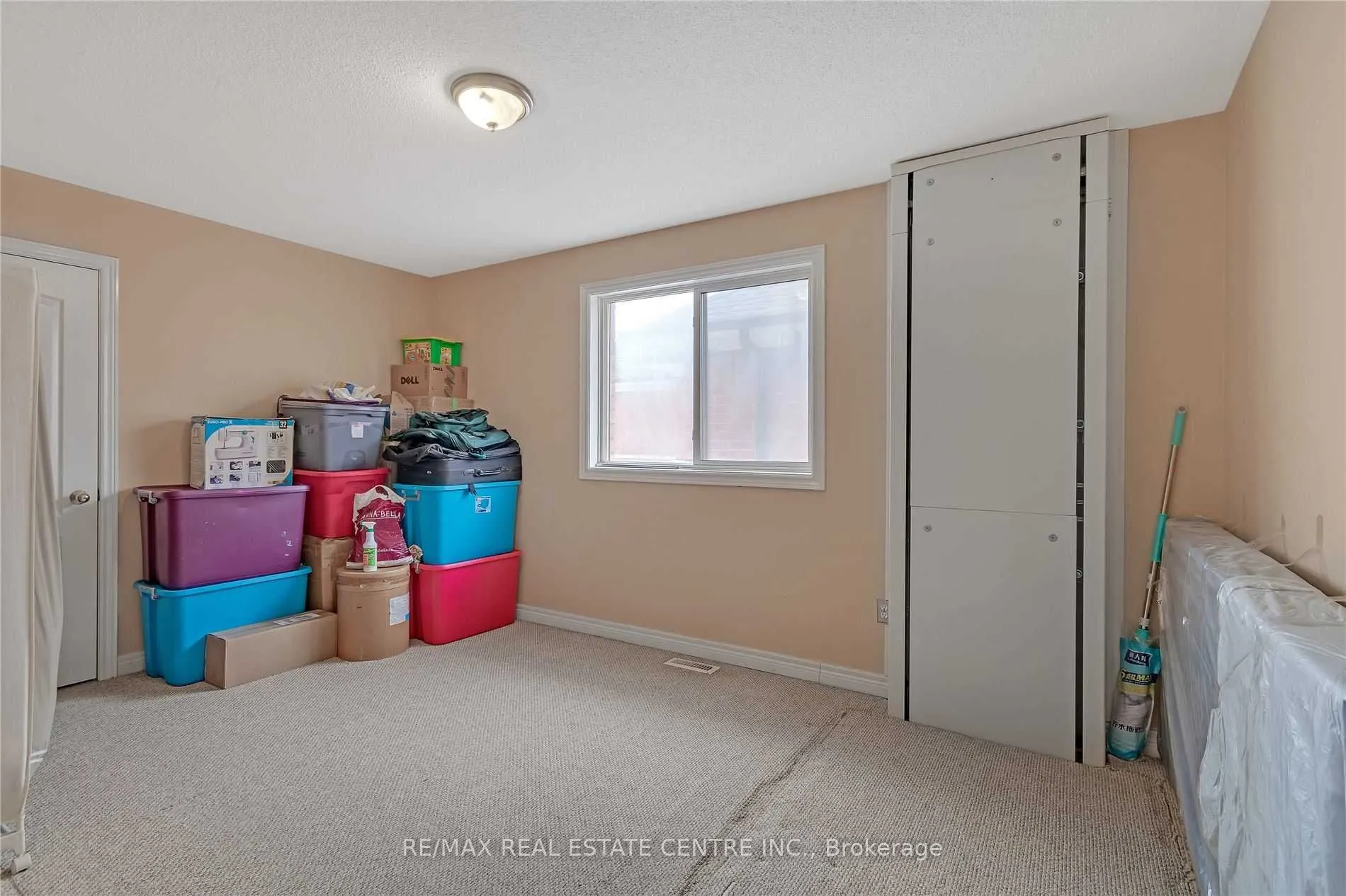 21 Sprucelands Avenue