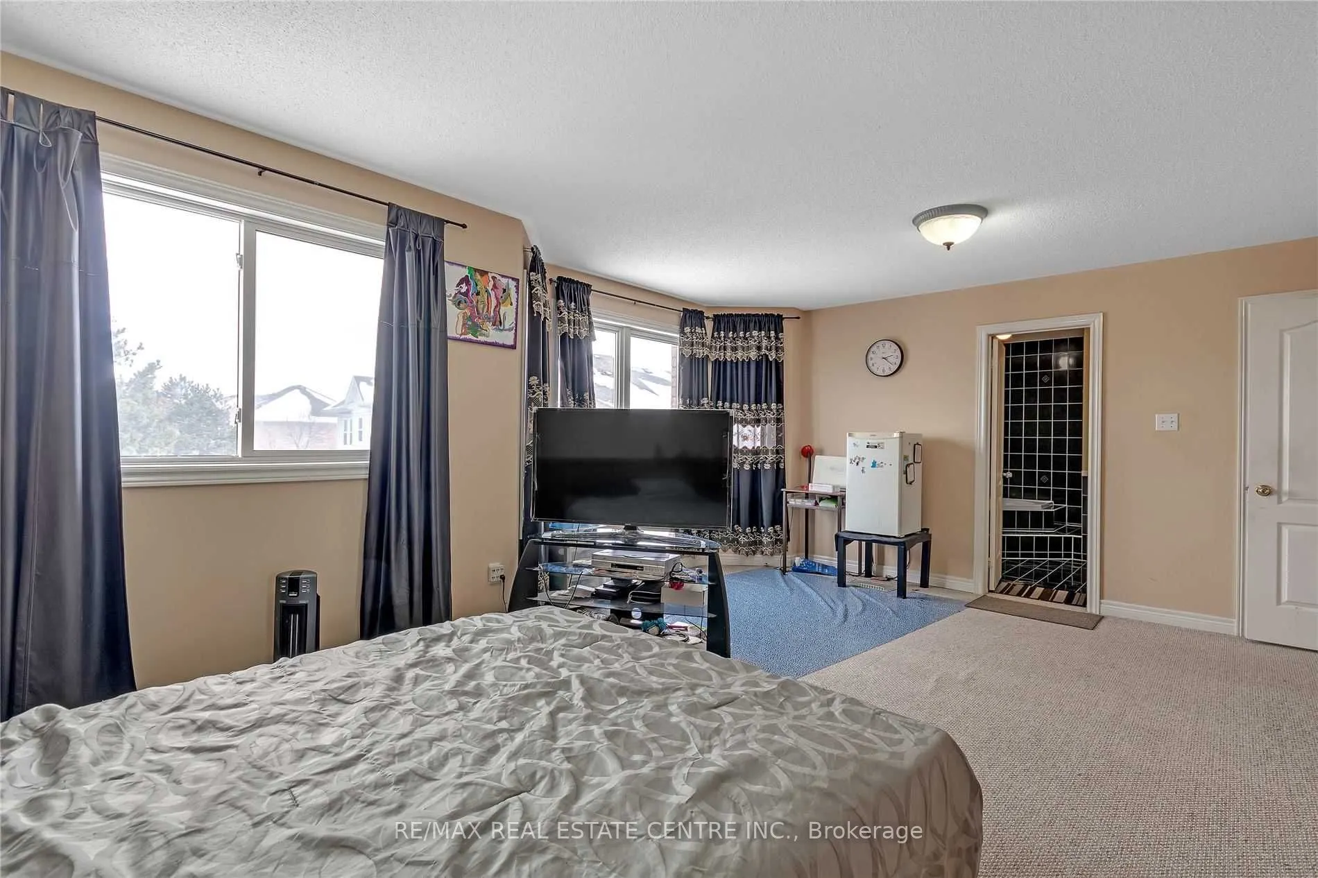 21 Sprucelands Avenue