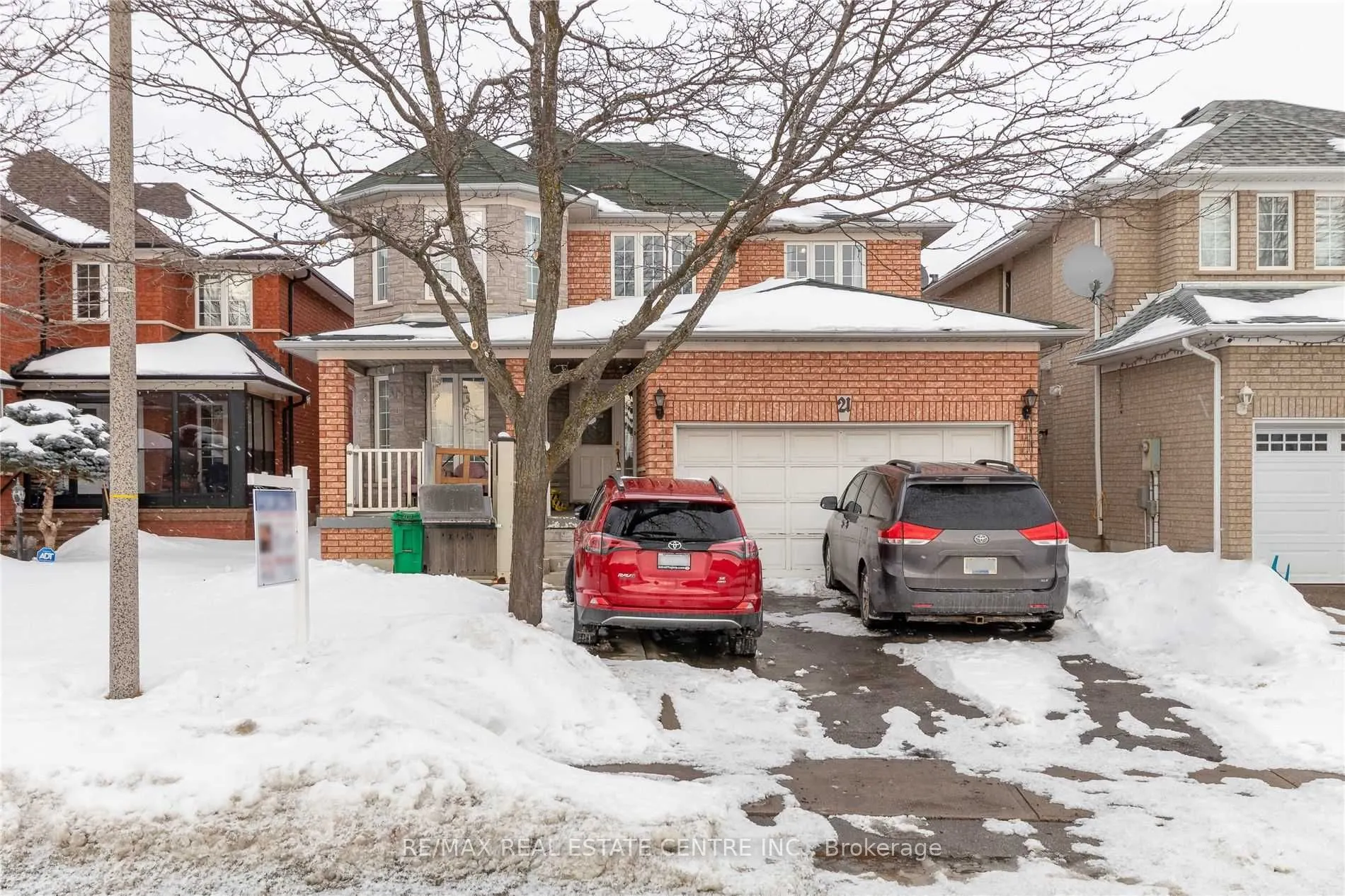 21 Sprucelands Avenue