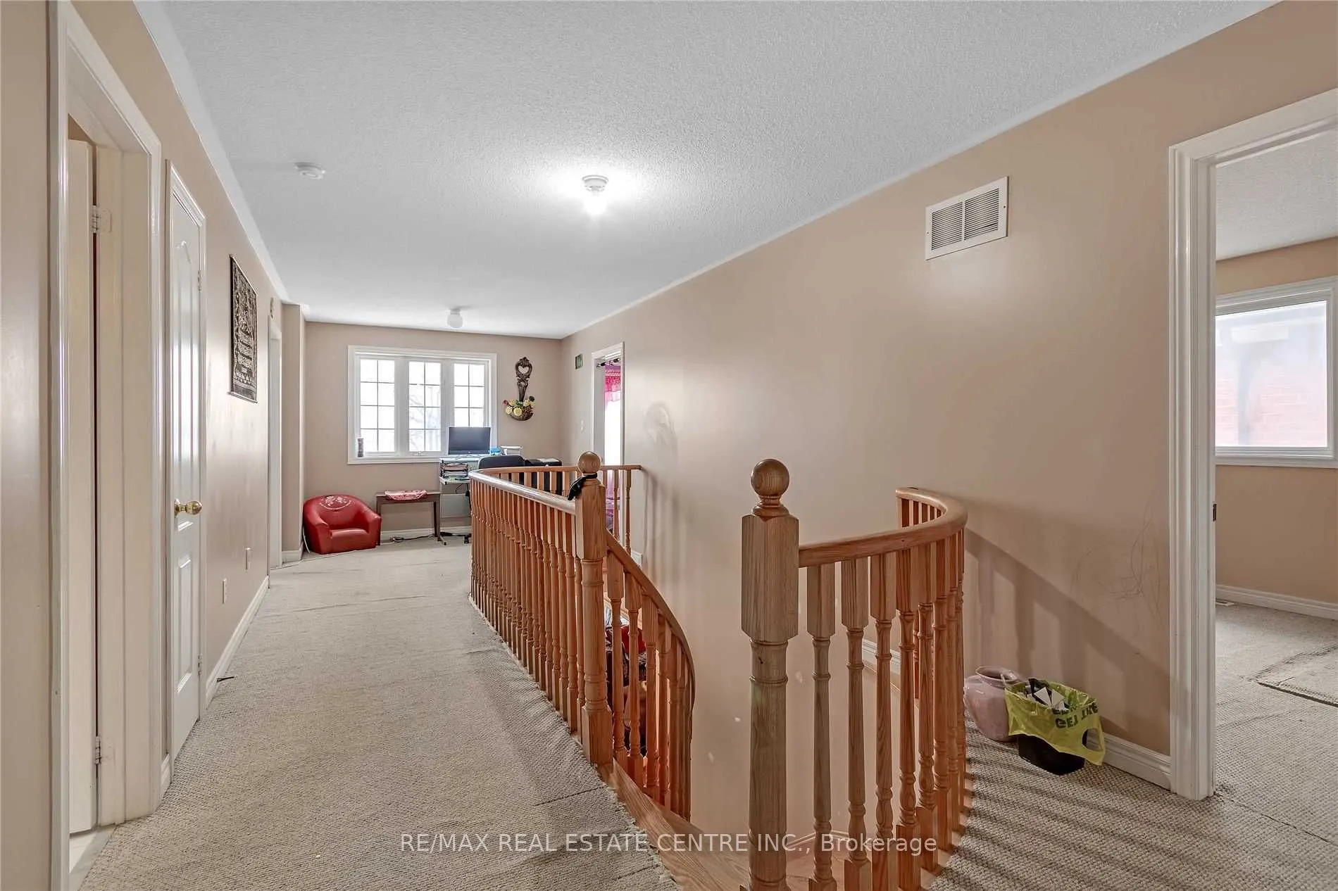 21 Sprucelands Avenue