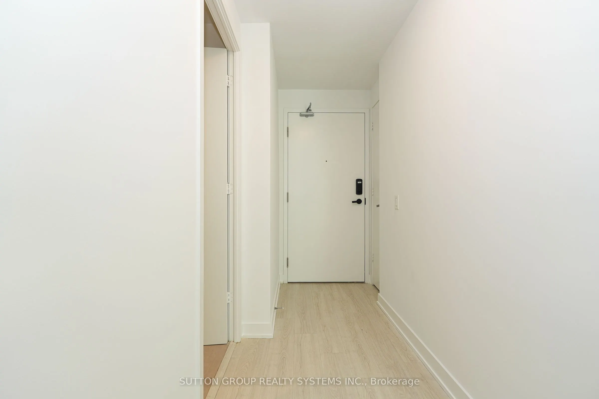 3883 Quartz Road, #520