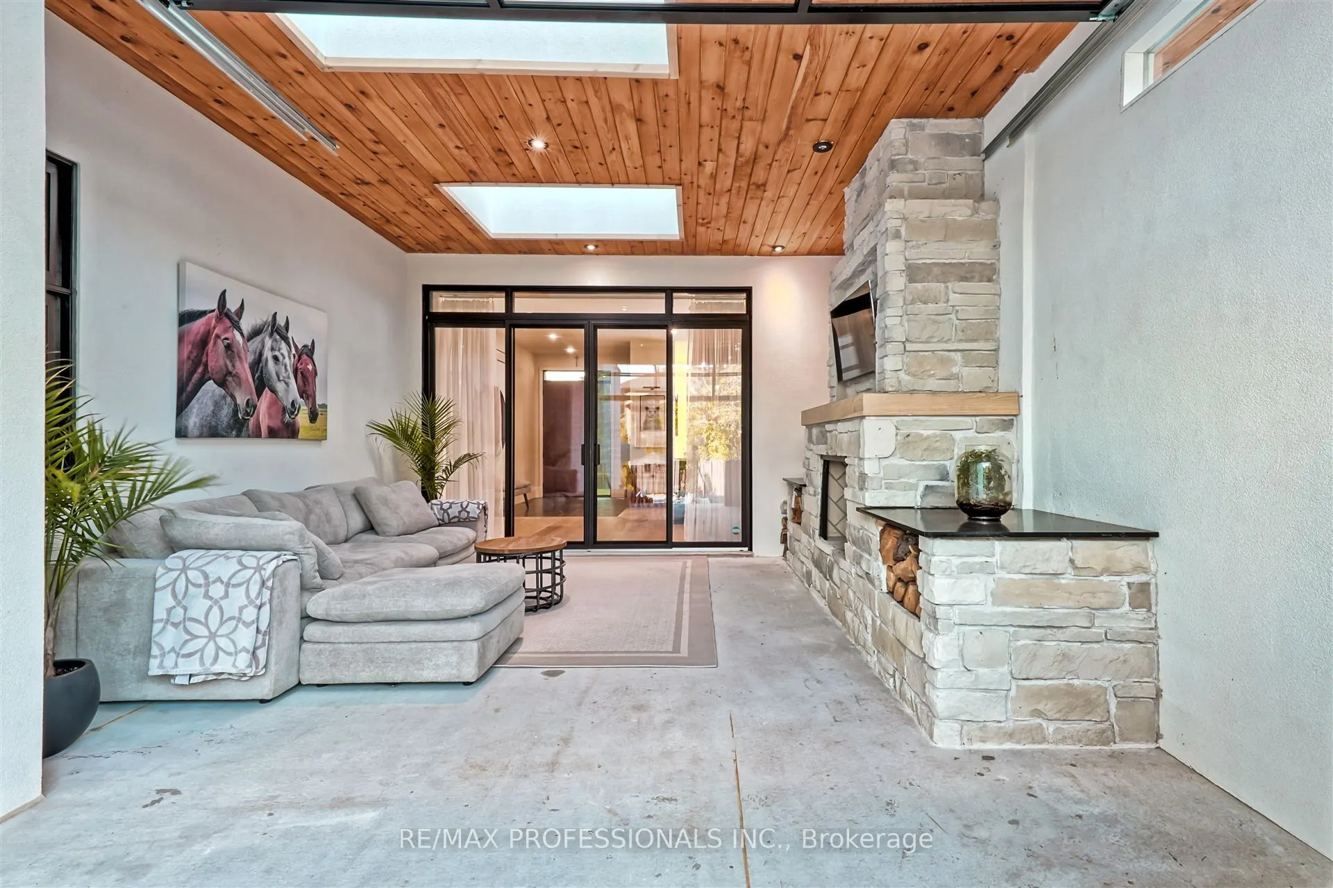 22 Spring Garden Road