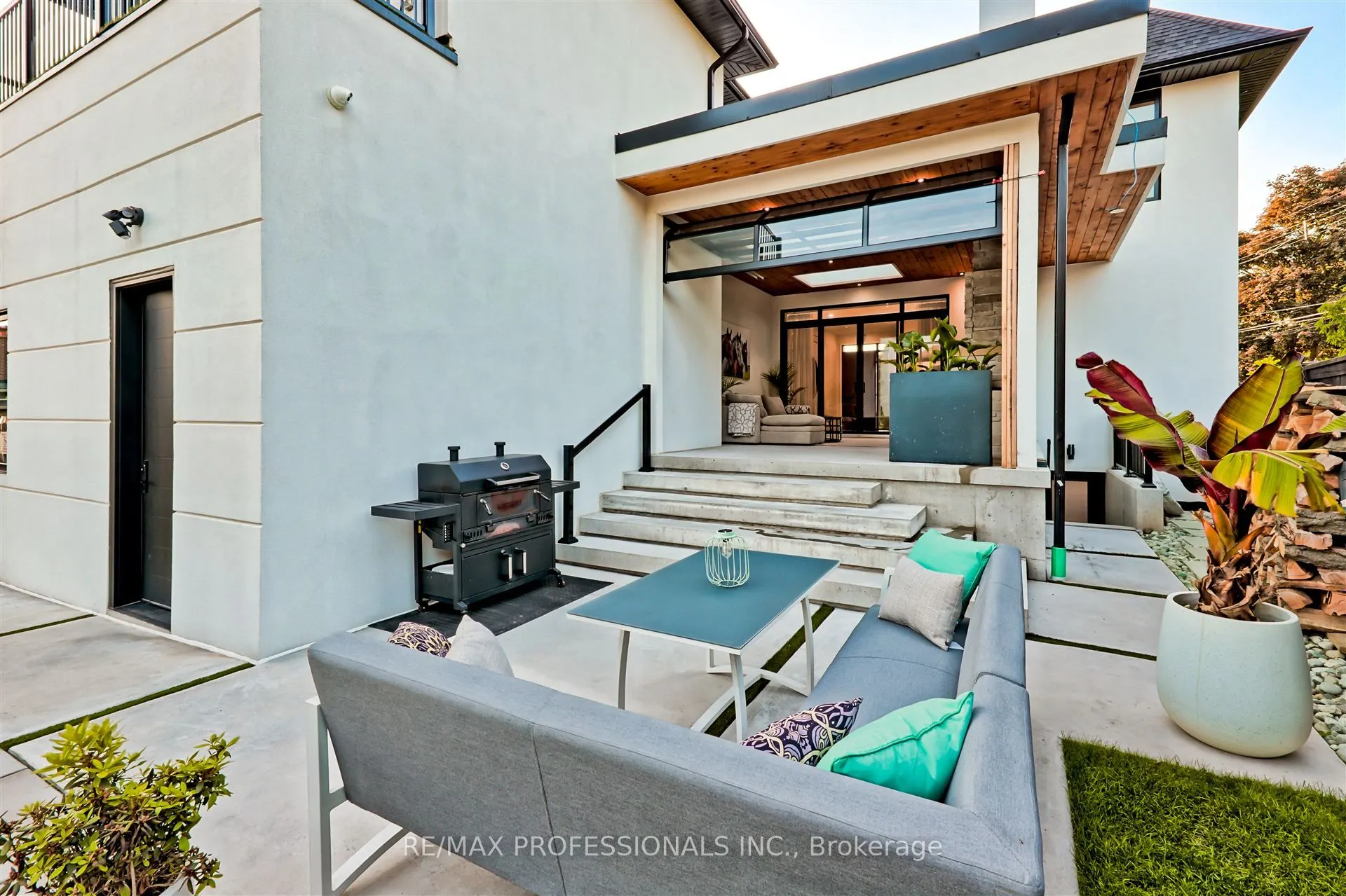 22 Spring Garden Road