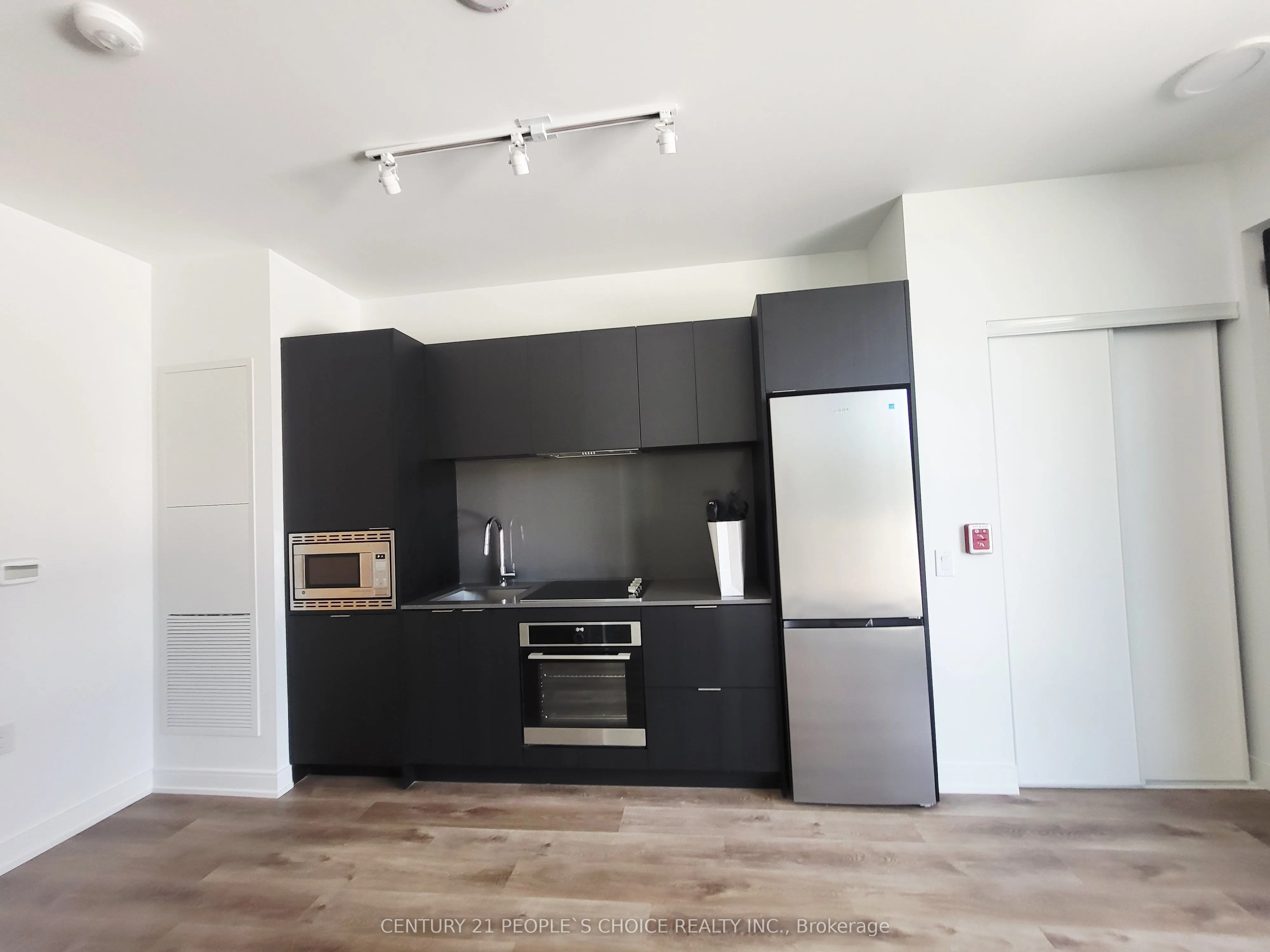 3009 Novar Road, #107