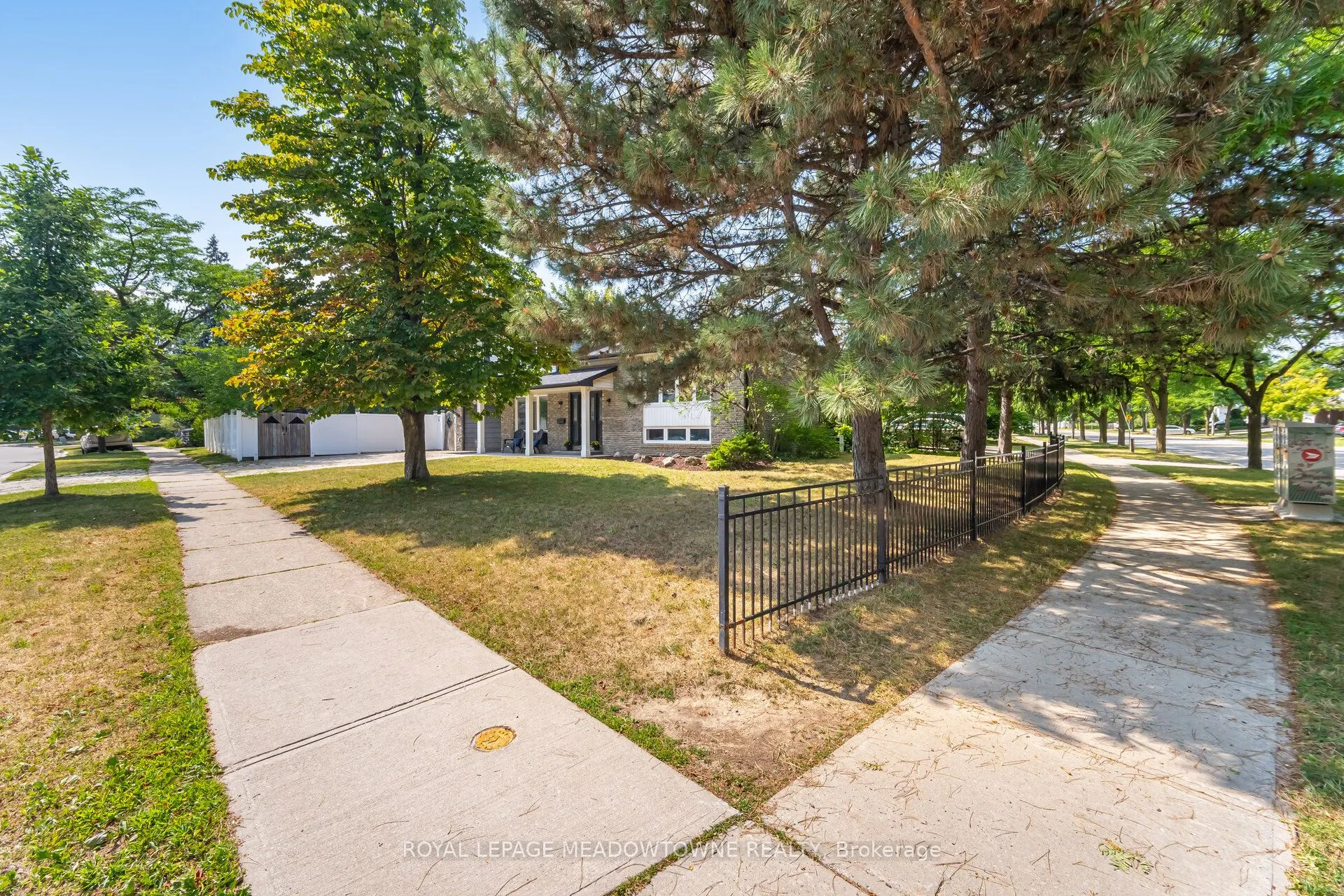 653 Joyce Boulevard