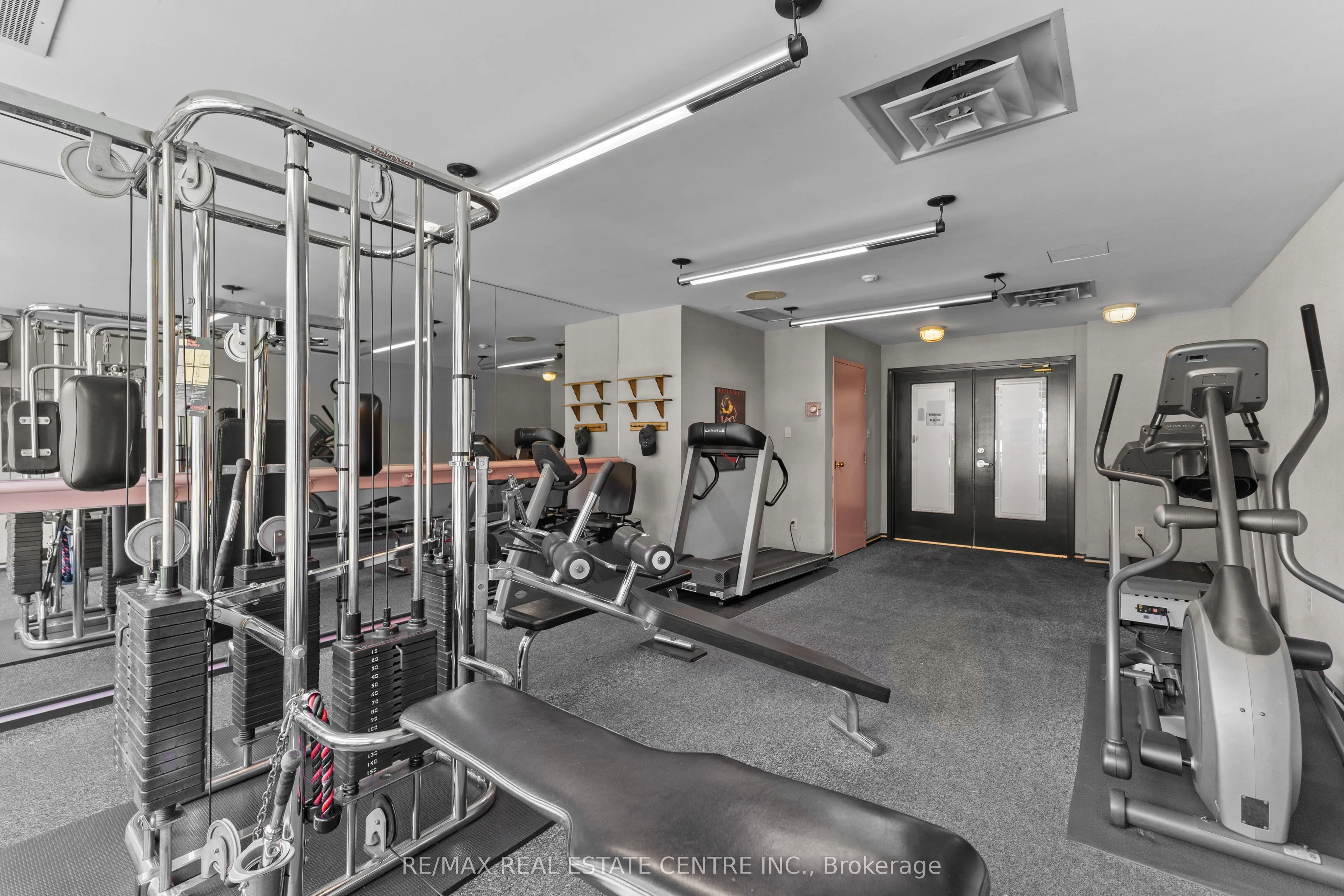 12 Laurelcrest Street, #707