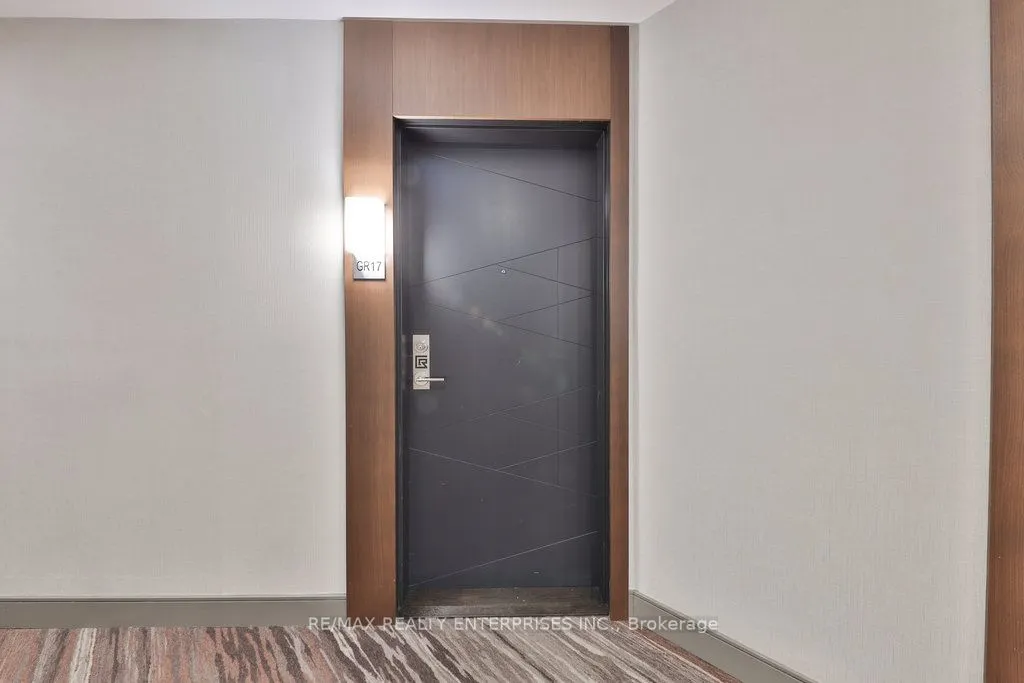 1575 Lakeshore Road W, #GR17