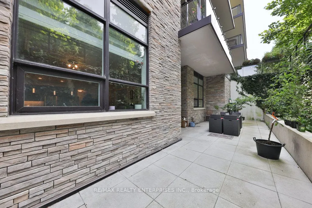 1575 Lakeshore Road W, #GR17