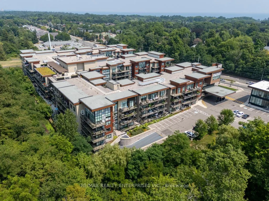 1575 Lakeshore Road W, #GR17