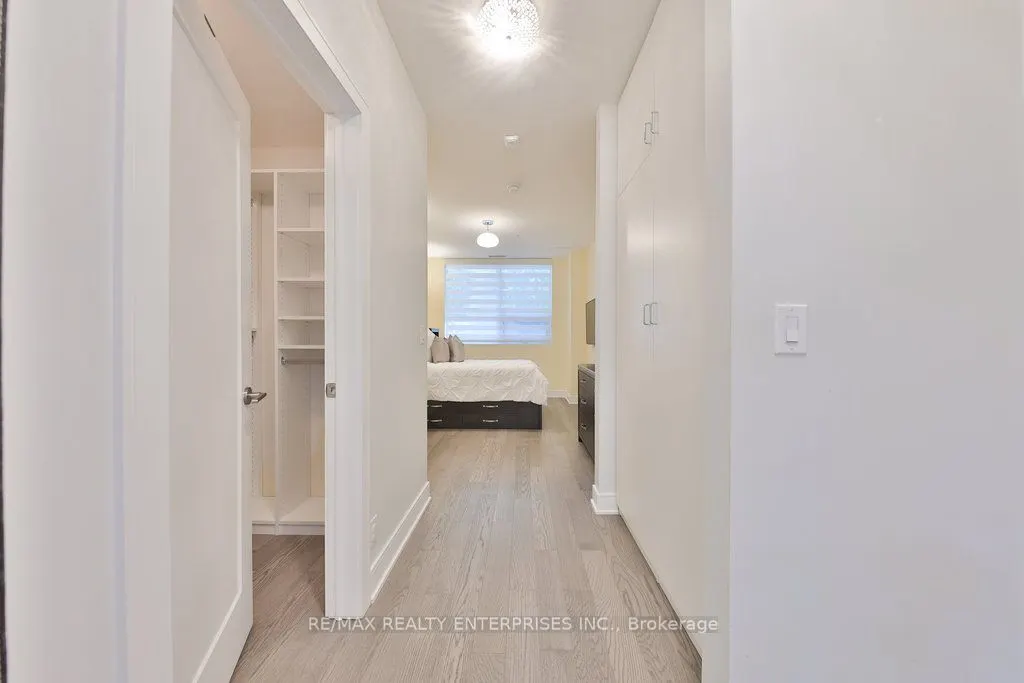 1575 Lakeshore Road W, #GR17