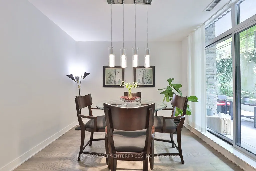 1575 Lakeshore Road W, #GR17