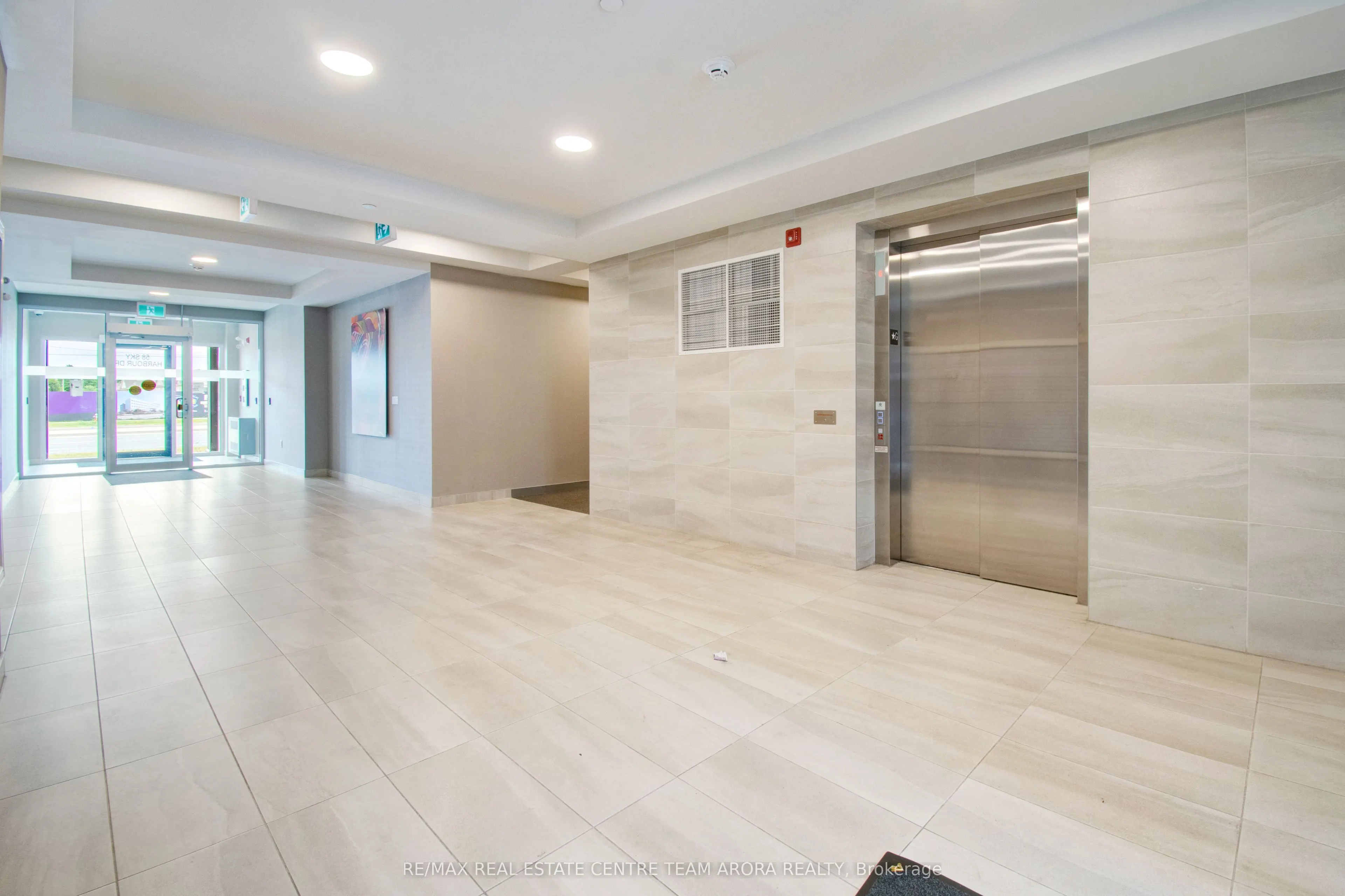 58 Sky Harbour Drive, #417
