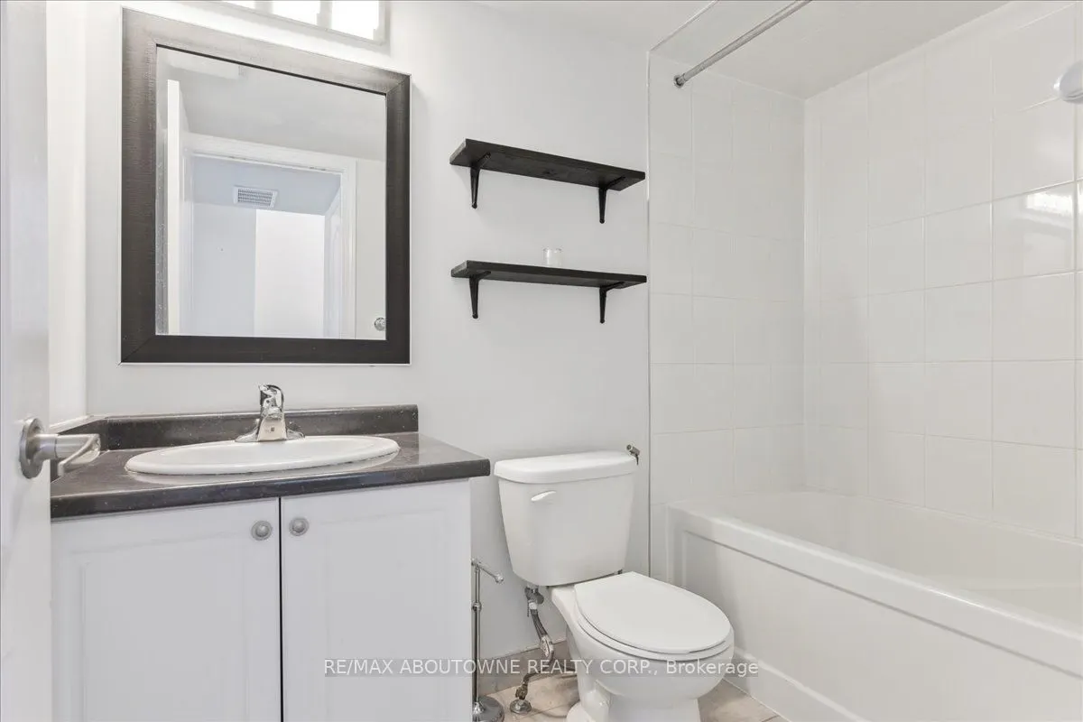 2441 Greenwich Road, #121