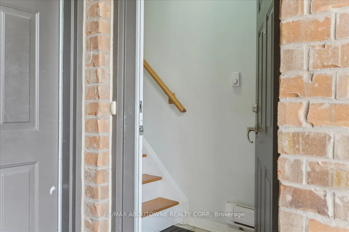 2441 Greenwich Road, #121