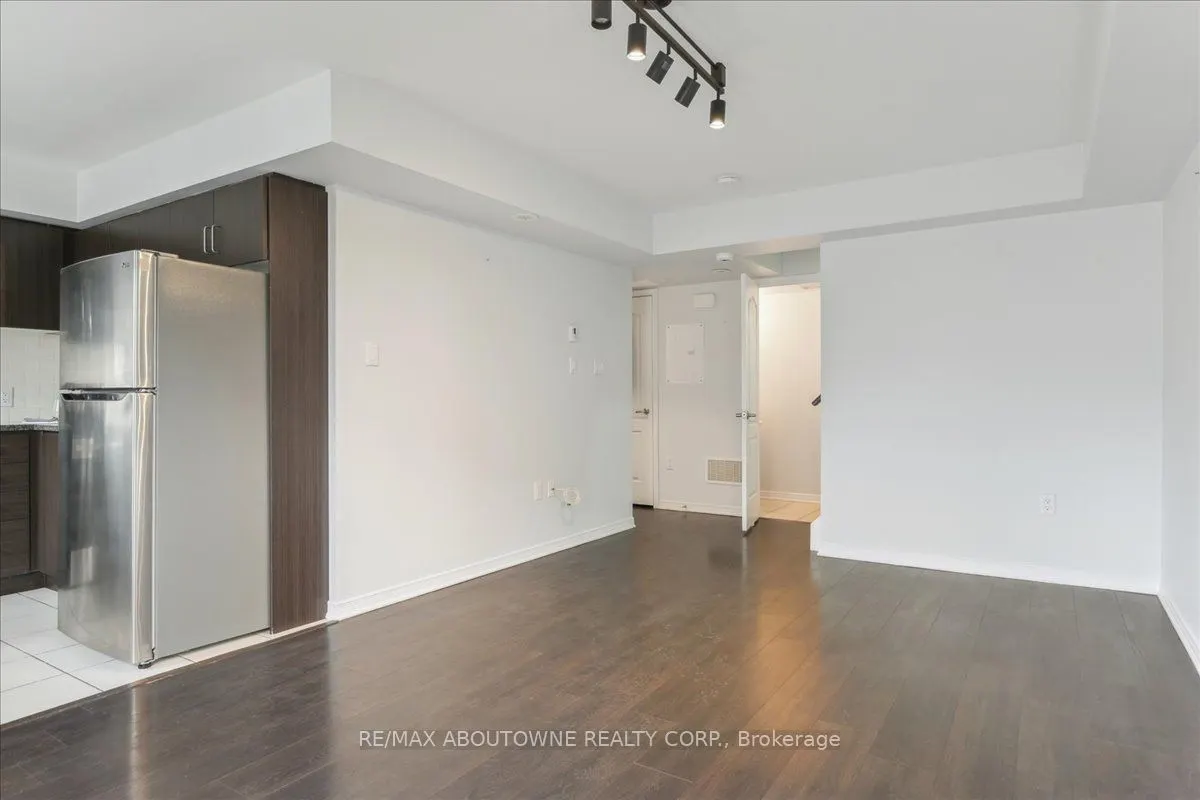 2441 Greenwich Road, #121