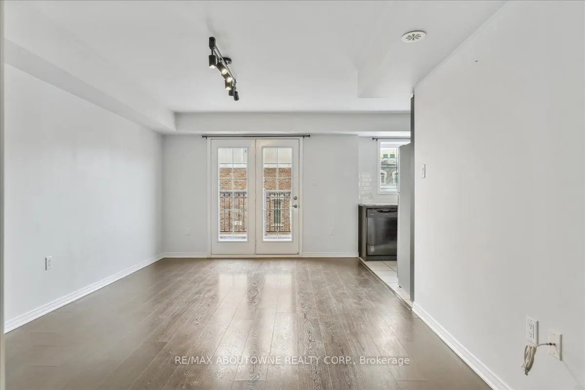 2441 Greenwich Road, #121