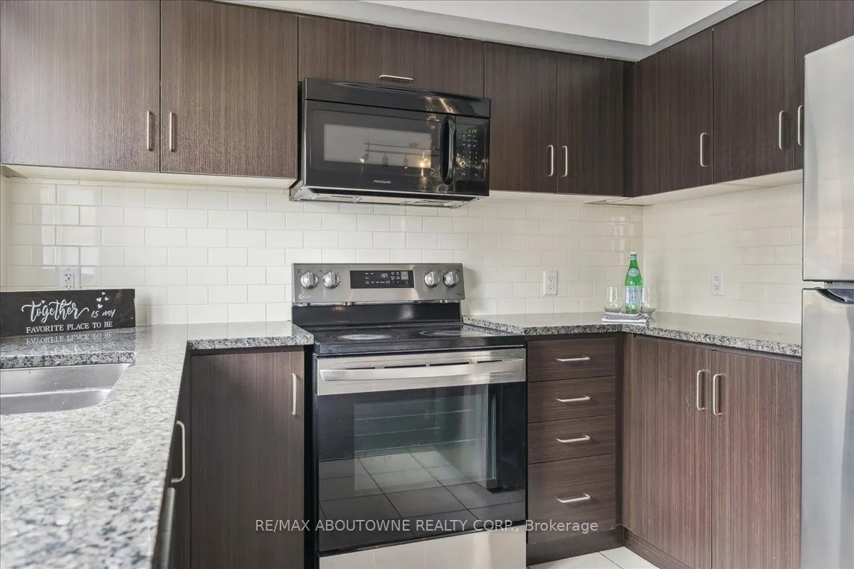 2441 Greenwich Road, #121