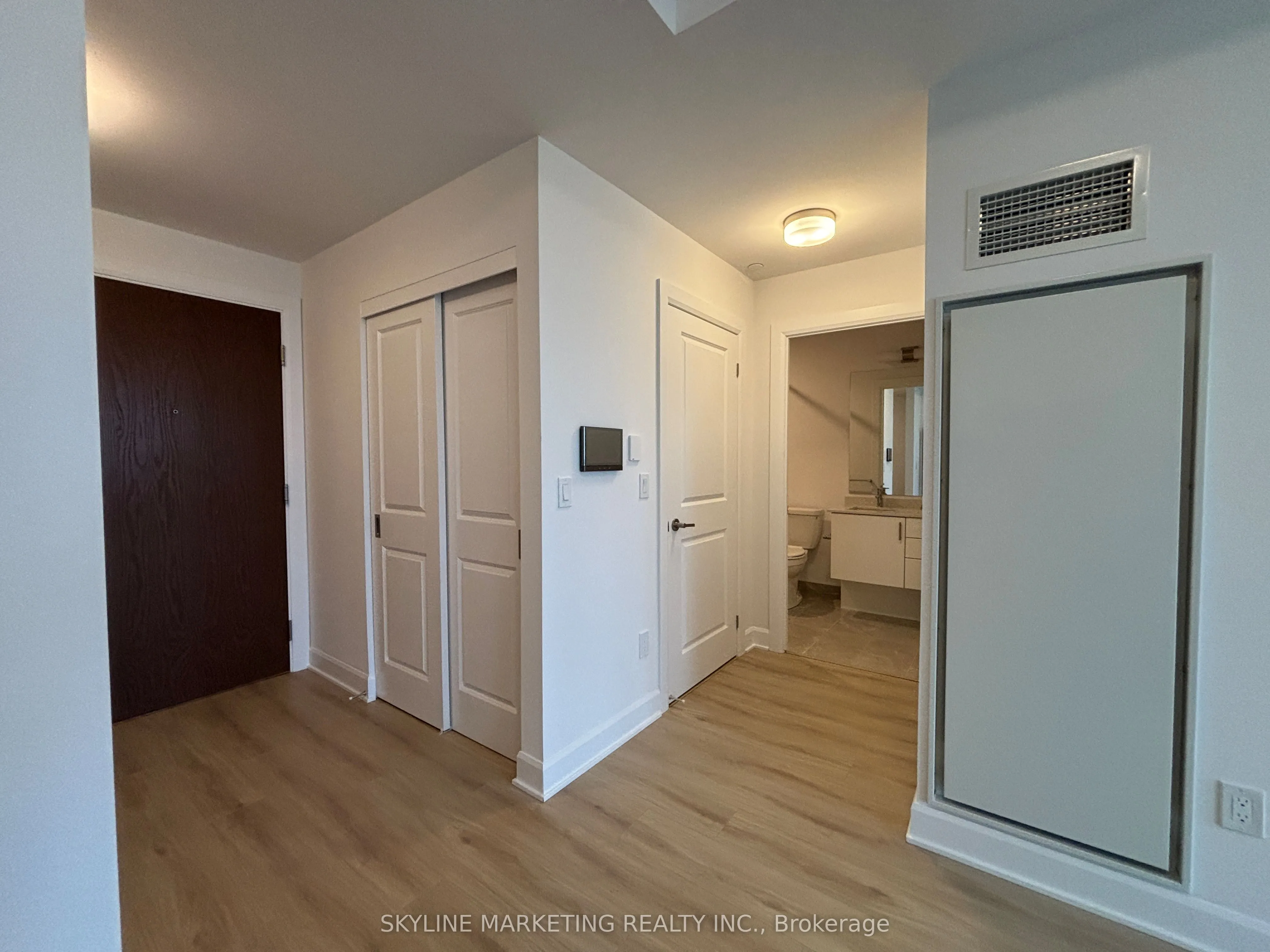 3240 William Colston Avenue, #809