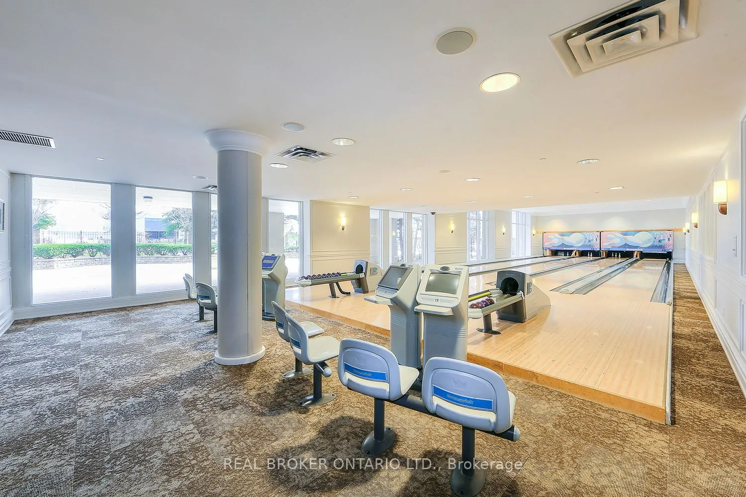 35 Kingsbridge Garden Circle, #1509