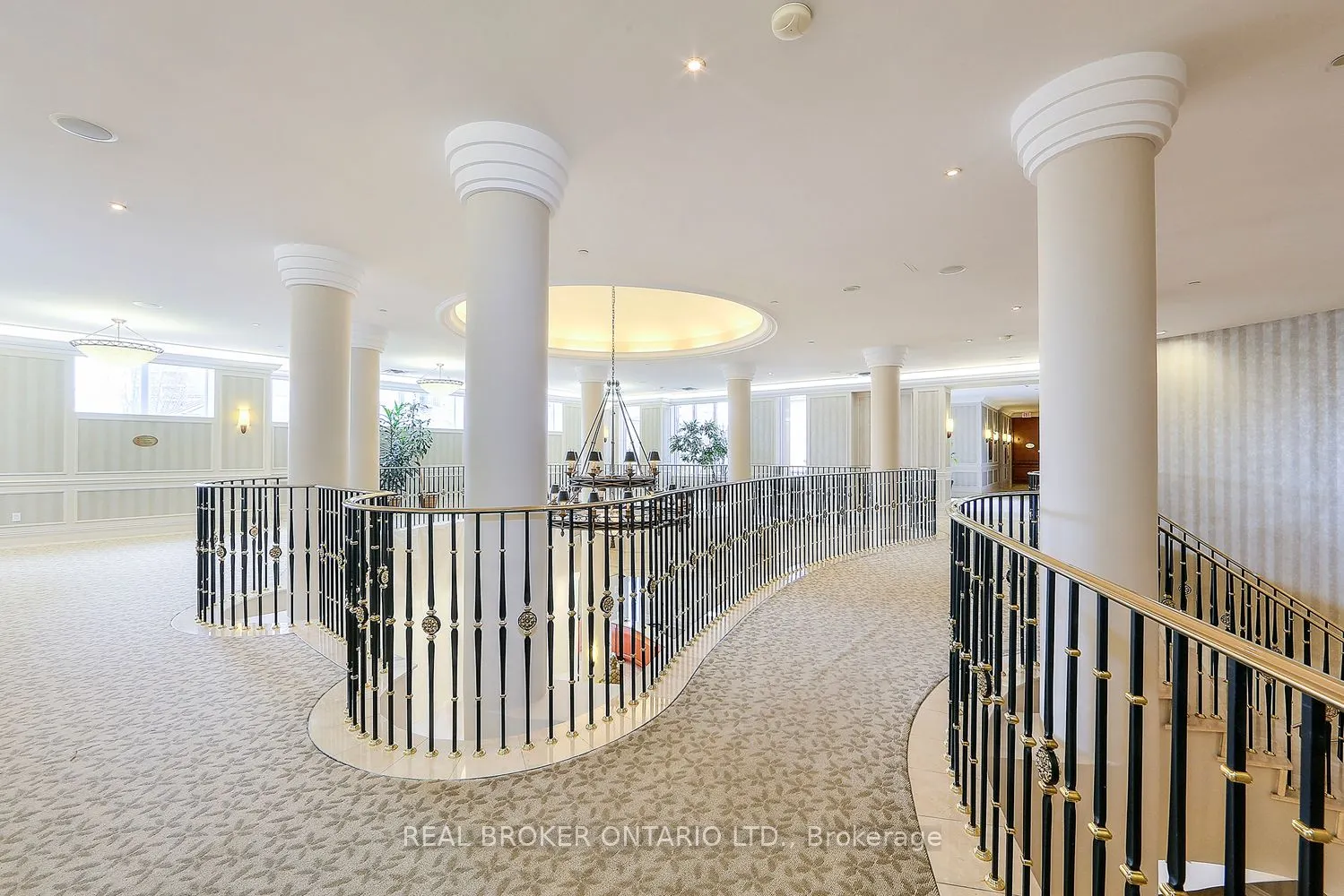 35 Kingsbridge Garden Circle, #1509