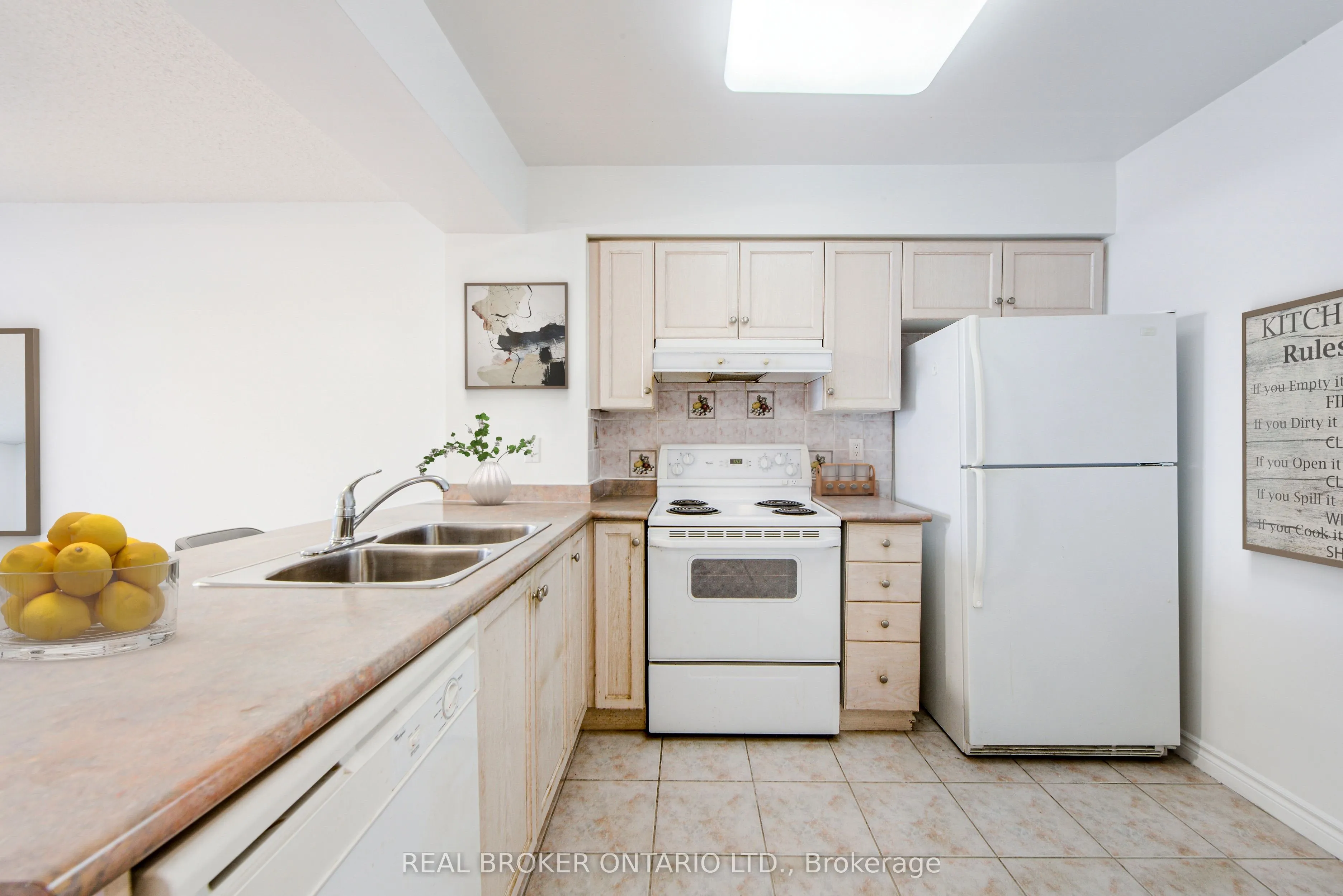 35 Kingsbridge Garden Circle, #1509