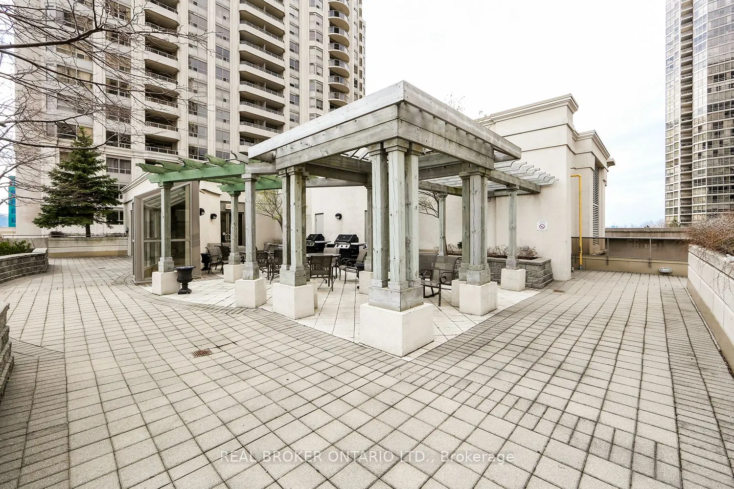 35 Kingsbridge Garden Circle, #1509