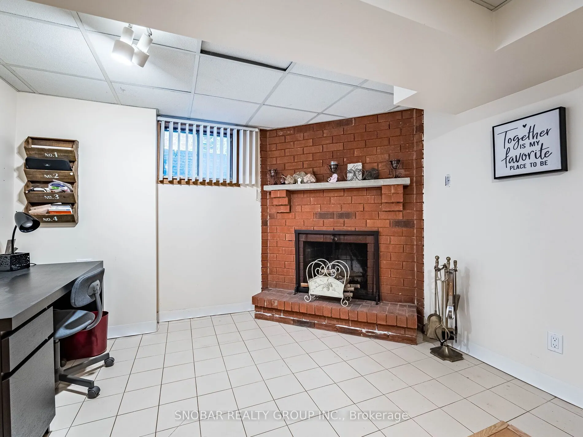 971 Lucerne Crescent