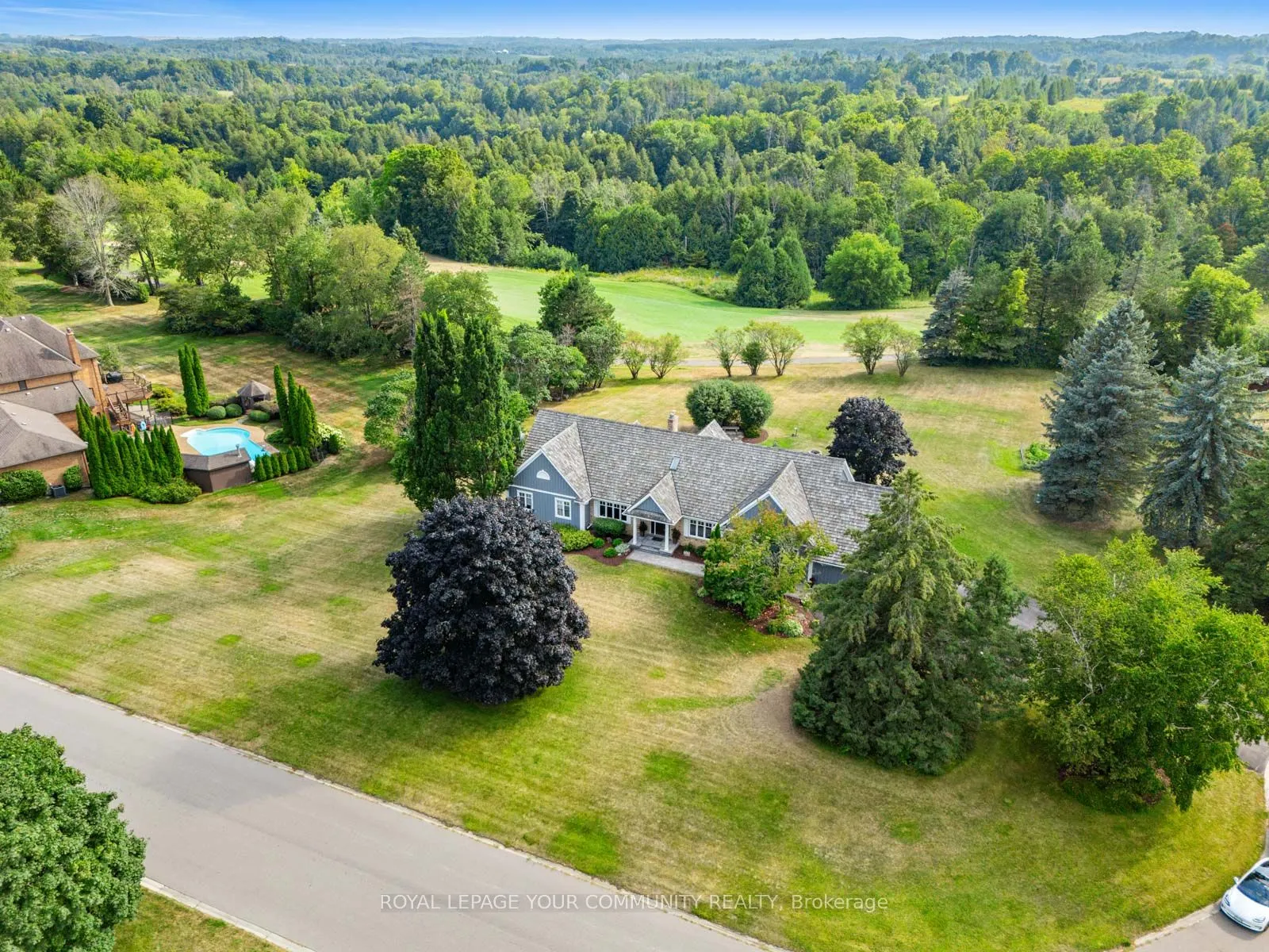 6 Creekside Circuit