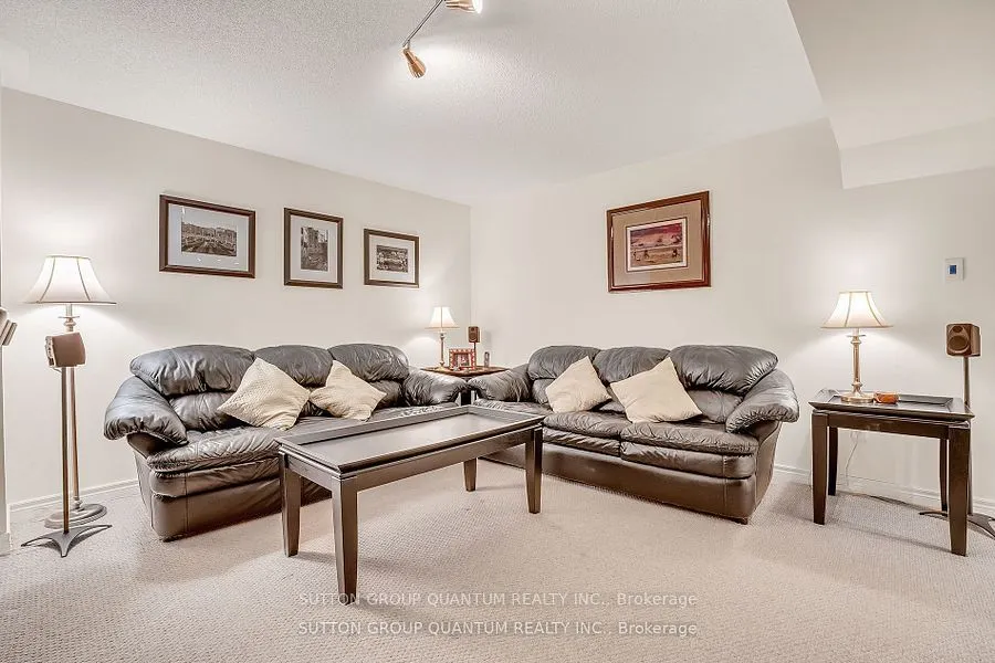 5 Riverstone Drive
