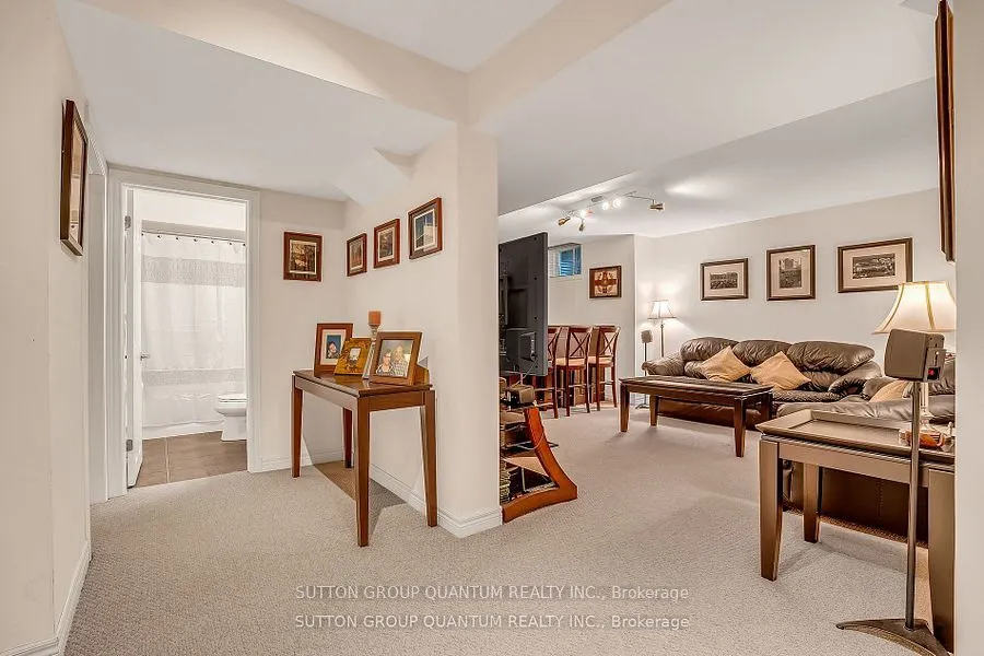 5 Riverstone Drive
