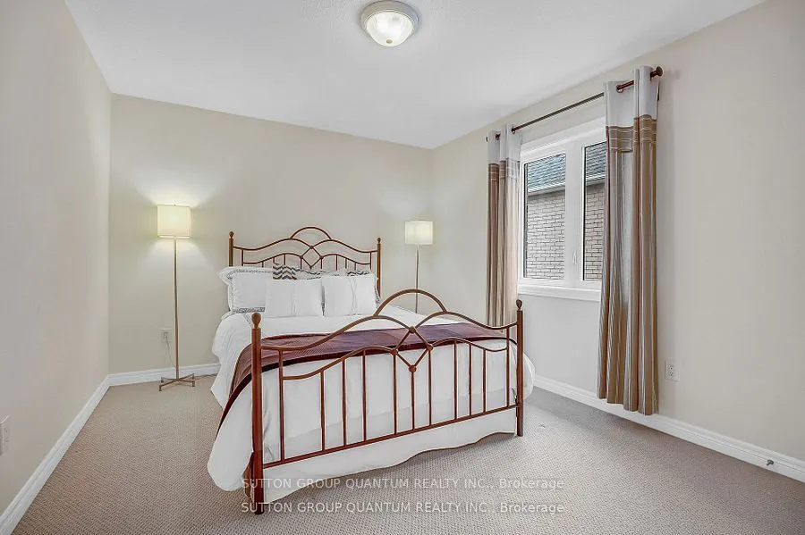5 Riverstone Drive