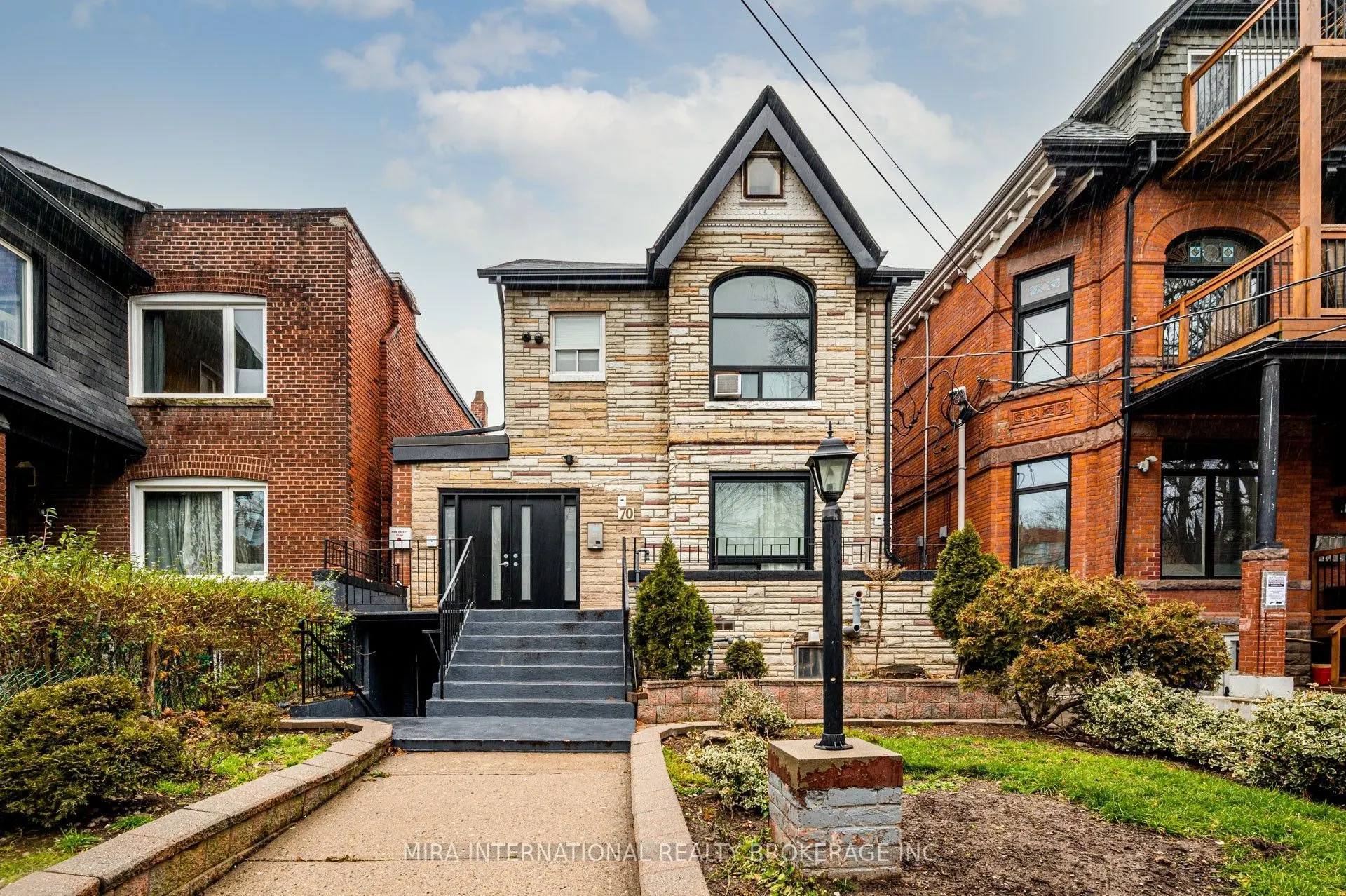70 Melbourne Avenue, #201