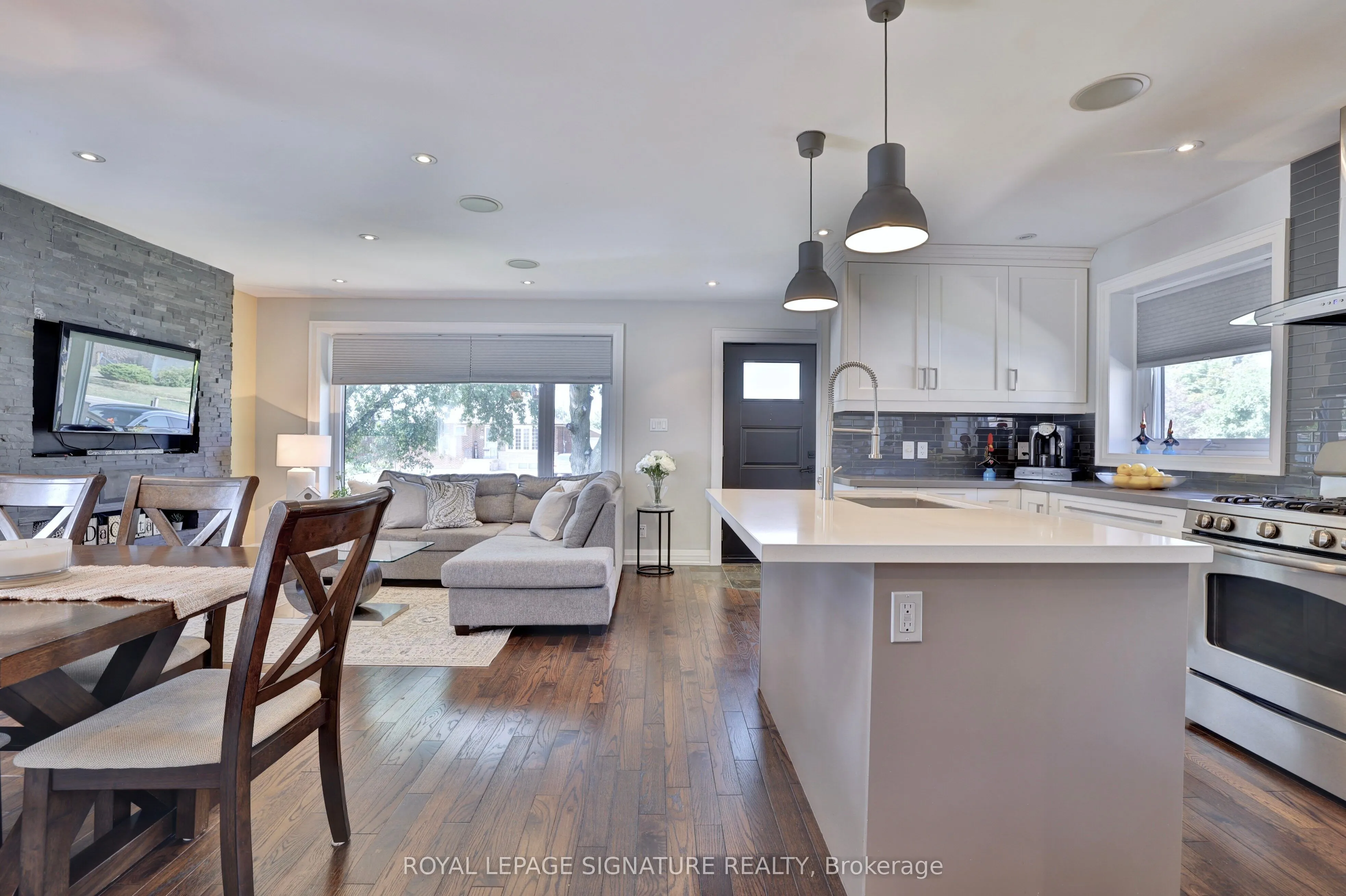 21 Harper Road