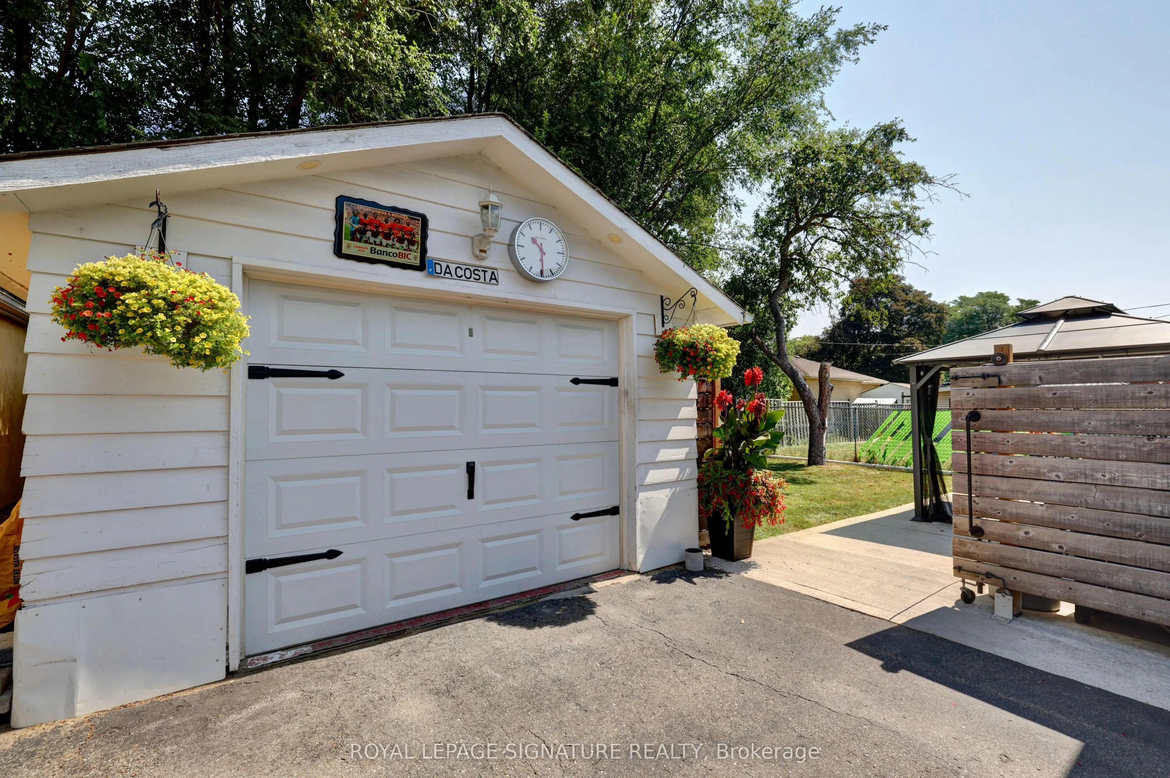 21 Harper Road