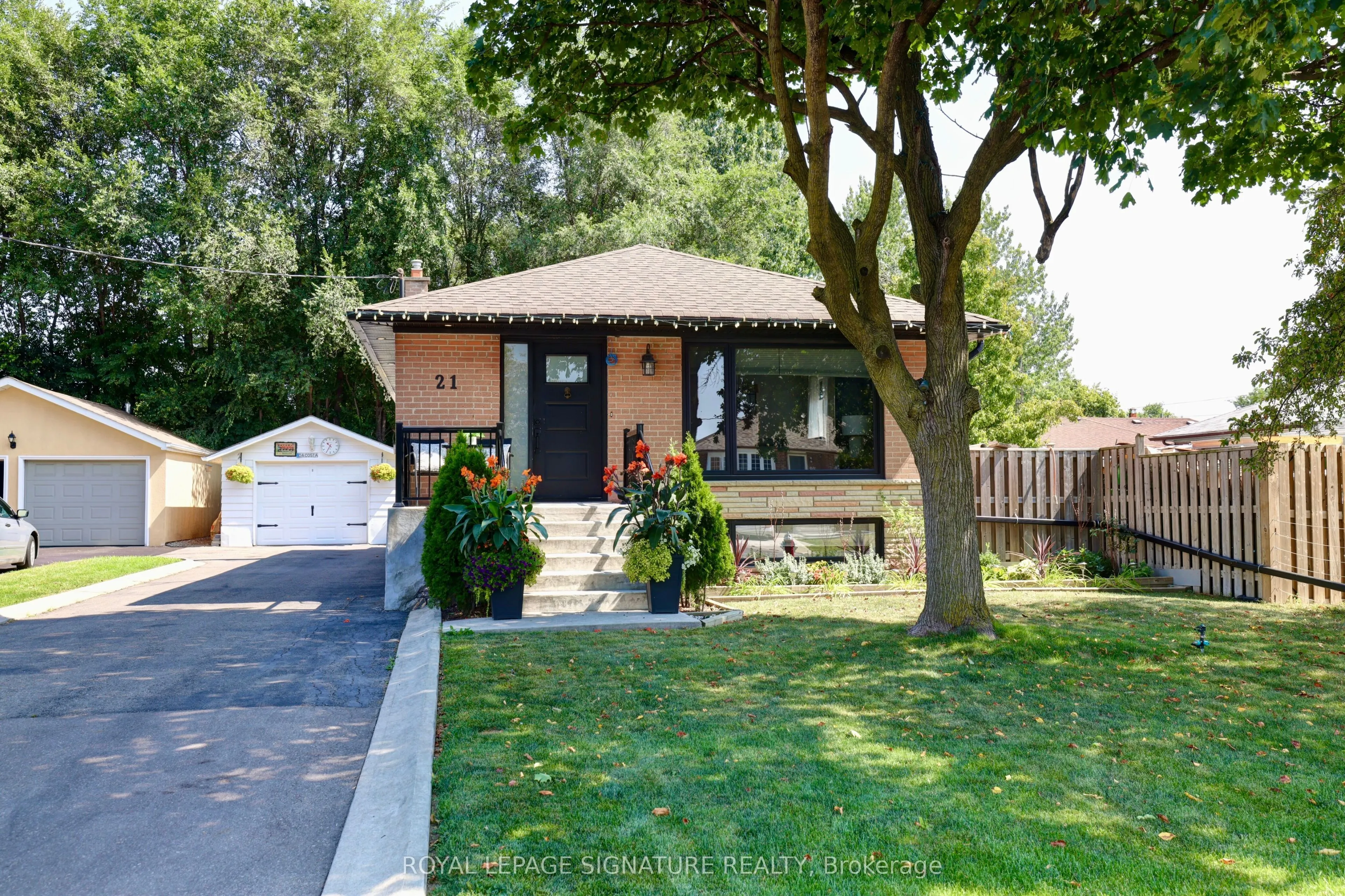 21 Harper Road