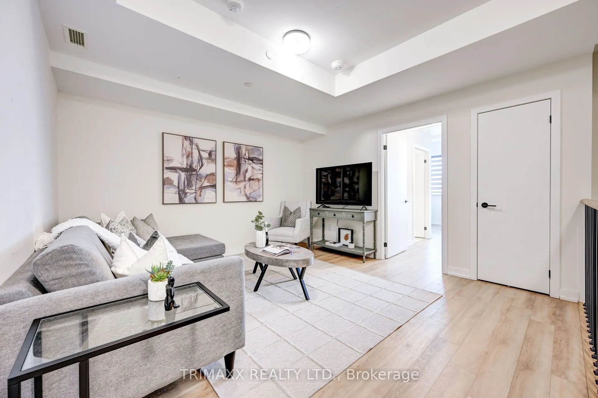 12 Symes Road, #102