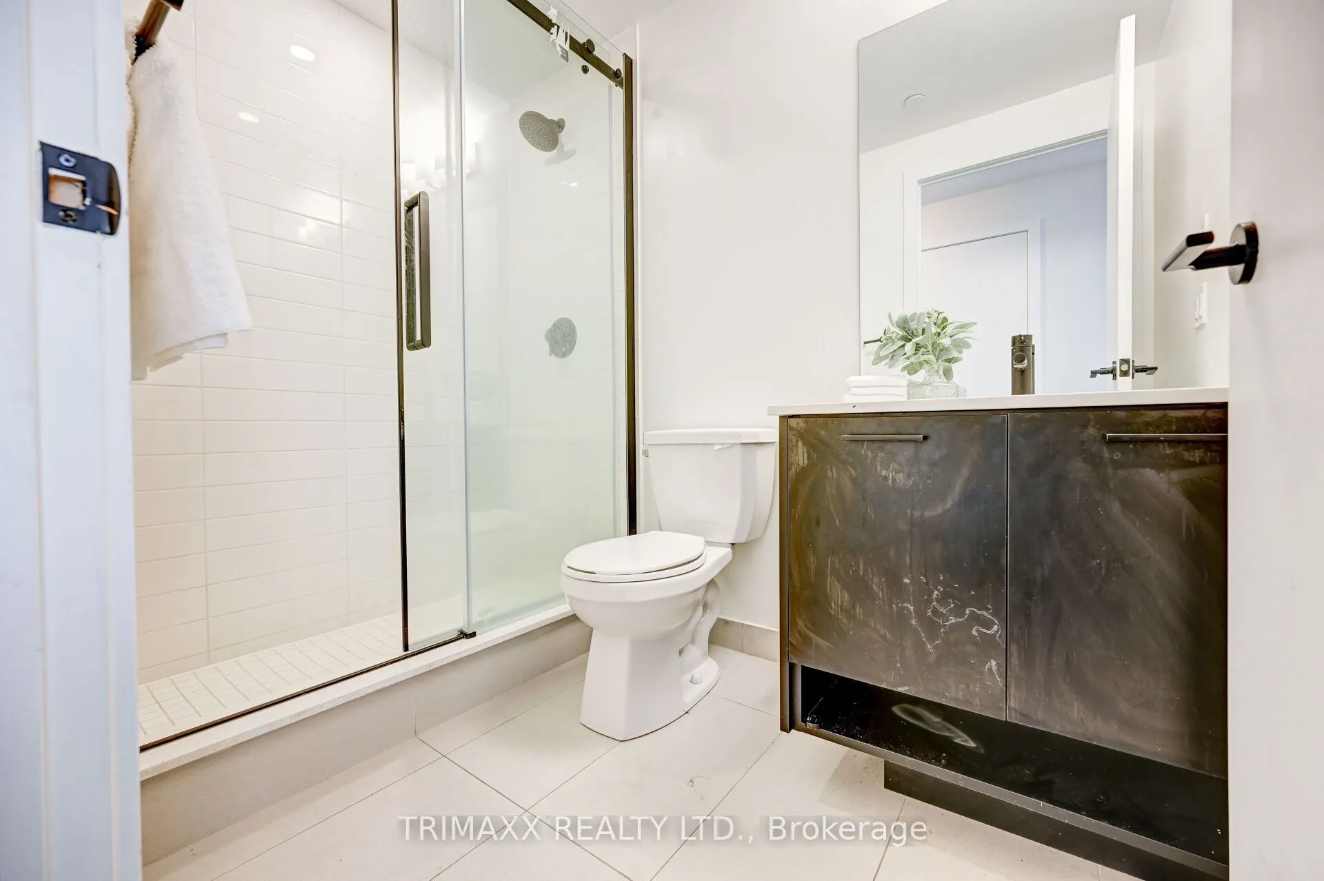 12 Symes Road, #102