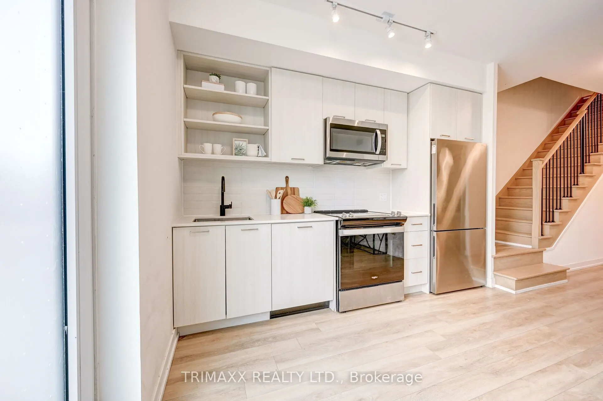 12 Symes Road, #102