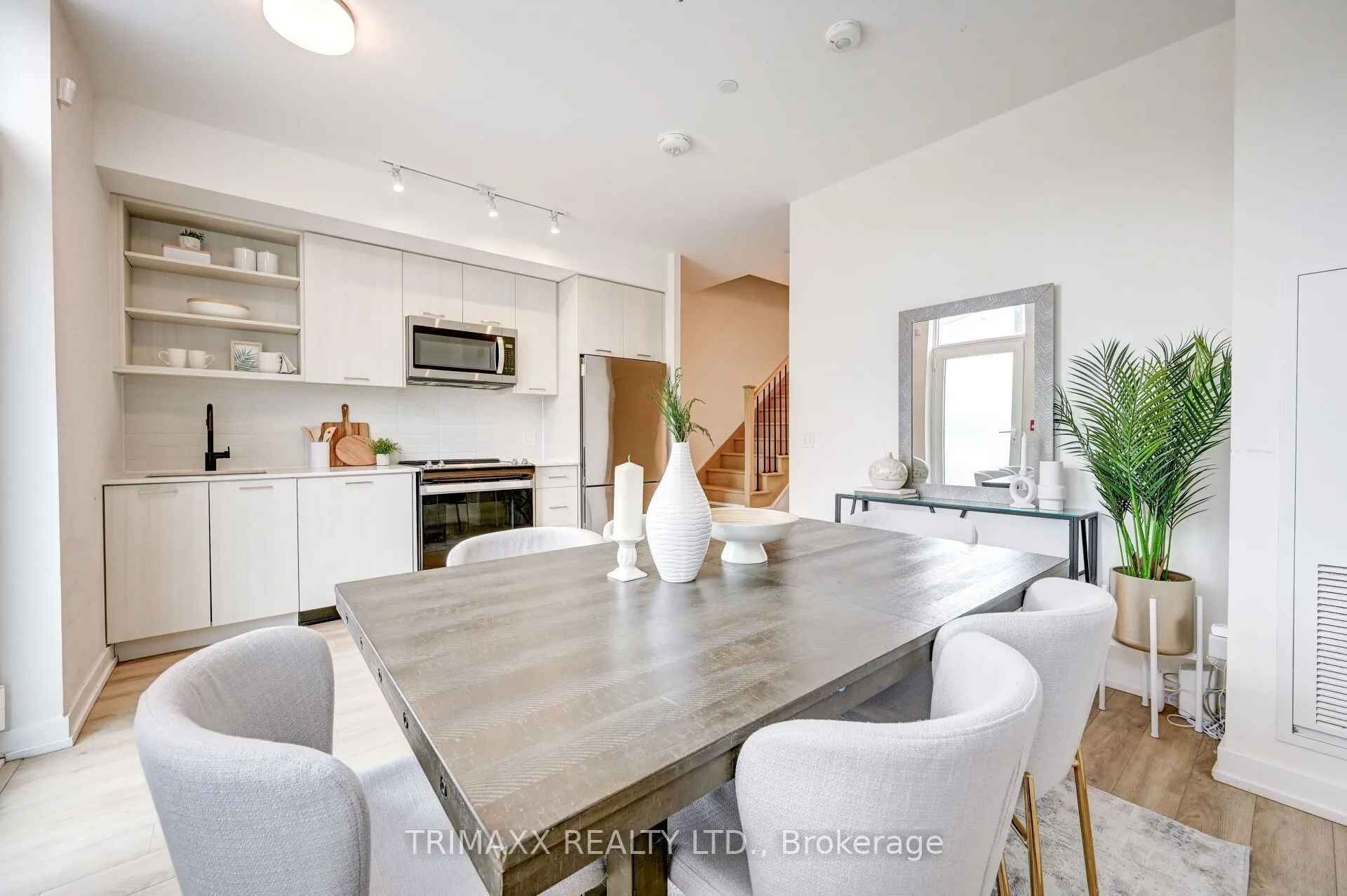 12 Symes Road, #102