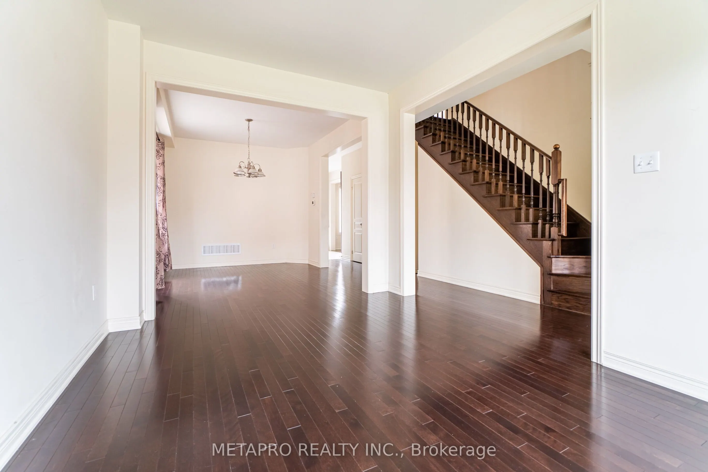 69 George Robinson Drive