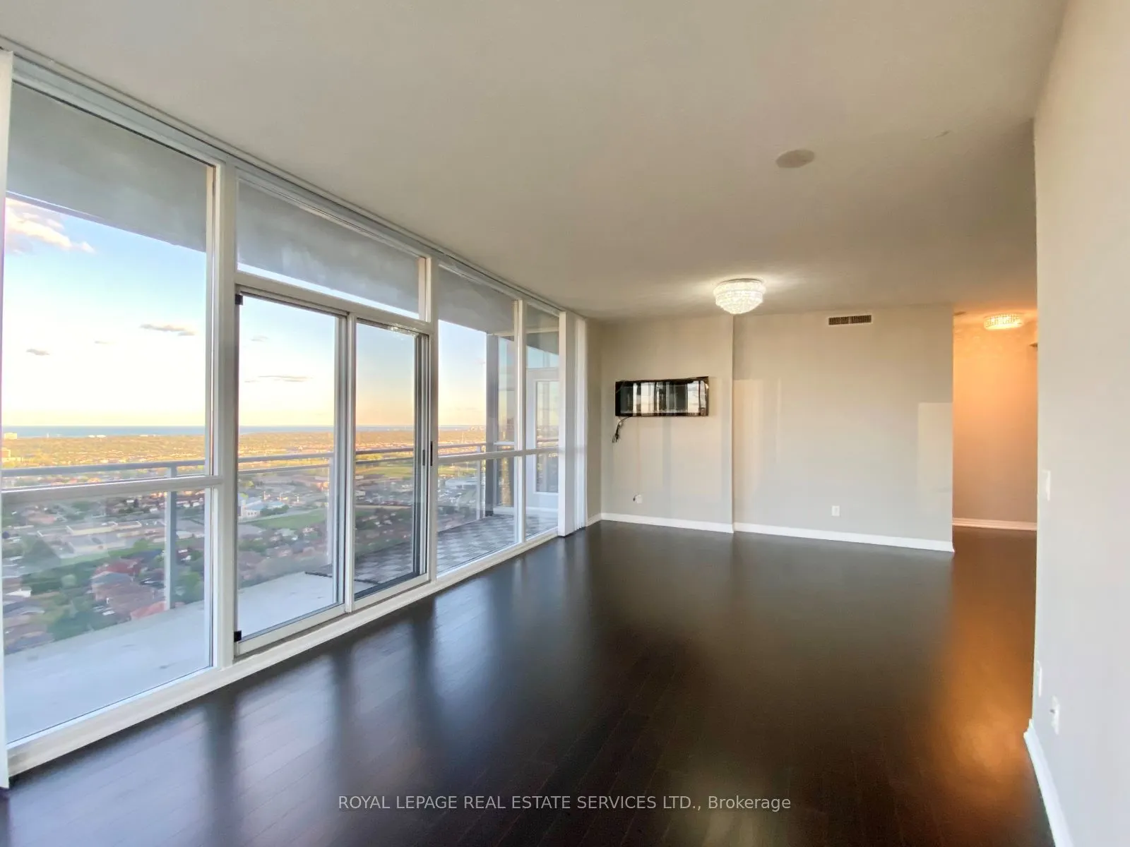 223 Webb Drive, #2706